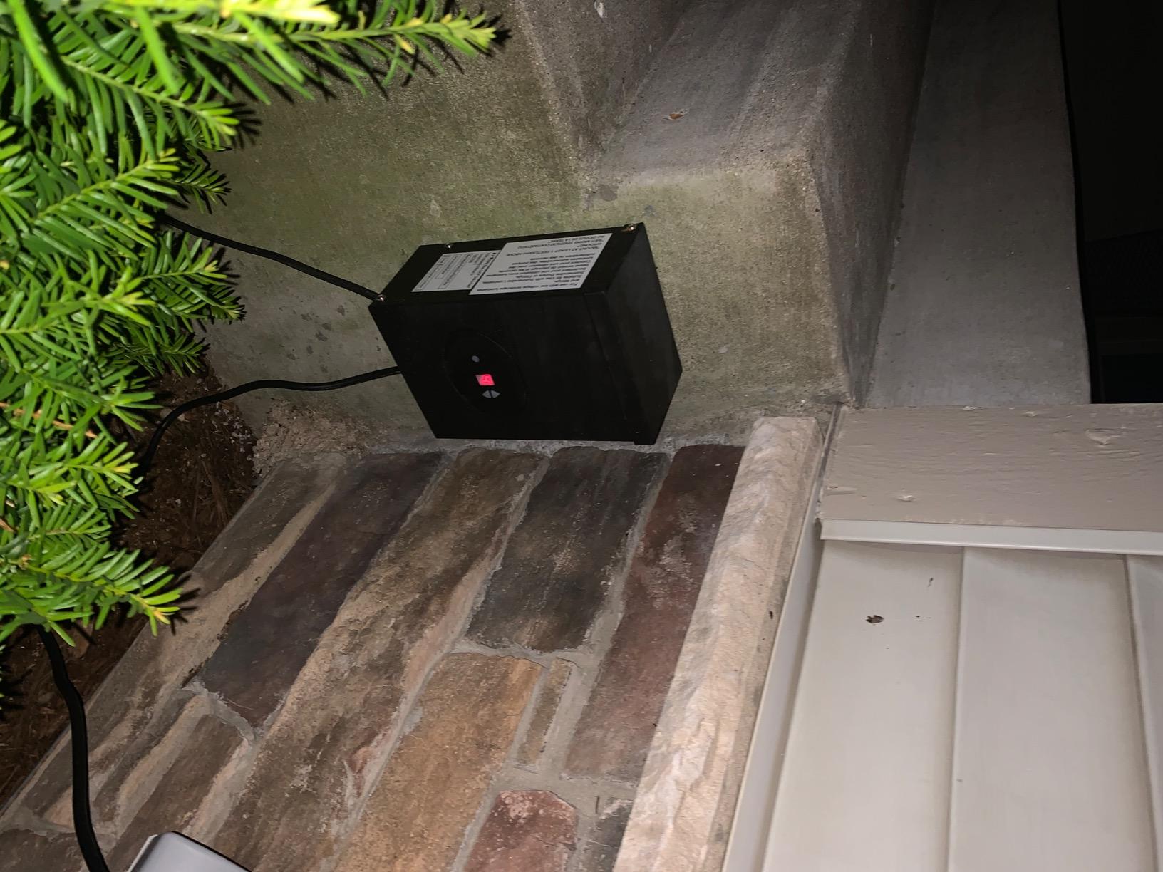 DEWENWILS 200W Low Voltage Landscape Transformer, Outdoor Weatherproof Transformer with Timer and Photocell Sensor, 120V AC to 12V AC for Landscape Lighting, LED Path Lights, Spotlights, ETL Listed customer photo 2