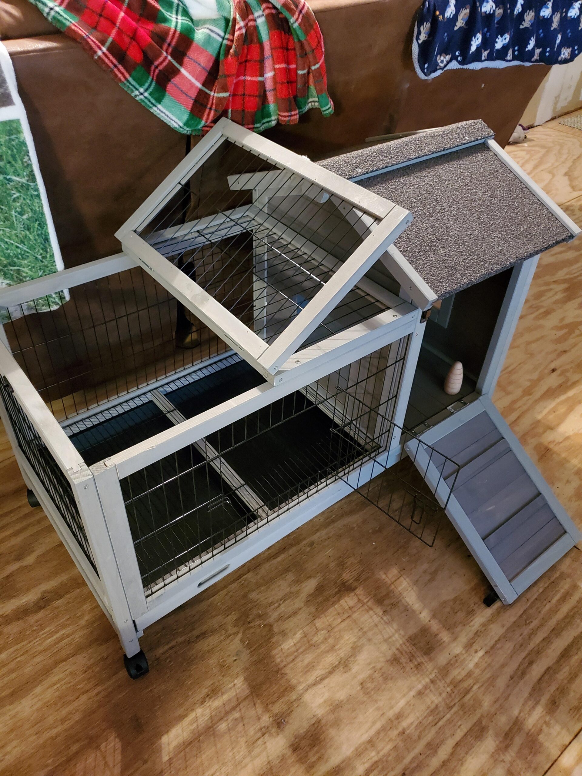 Aivituvin Outdoor Rabbit Hutch, Wooden Bunny Cages Indoor with Deeper Leakproof Tray - Upgrade with Metal Wire Pan customer photo 1