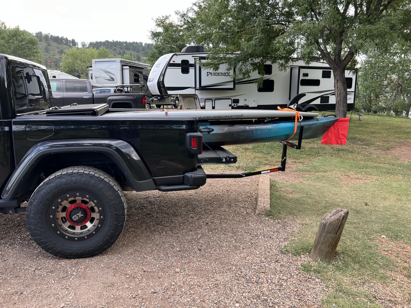 Jeremywell Adjustable Steel Pick Up Truck Bed Hitch Extender Extension Rack with Flag for Boat Lumber Long Loads Canoe Ladder Fits 2