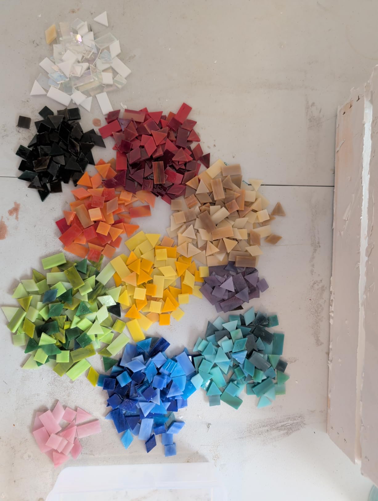 Lanyani 1050 Pieces Mixed Shapes Glass Mosaic Tiles for Crafts, Colorful Stained Glass Pieces for Mosaic Projects customer photo 2