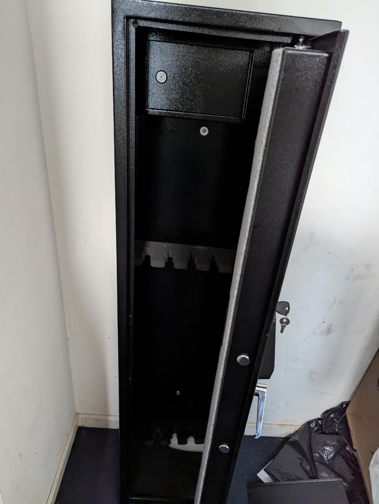 Large Rifle Safe, Long Gun Safe for Rifle Shotgun for Home, Quick Access 5-6 Gun Storage Cabinet with a Handgun Lock Box and a Removable Shelf, Silent Mode (PIN Code Version) customer photo 1
