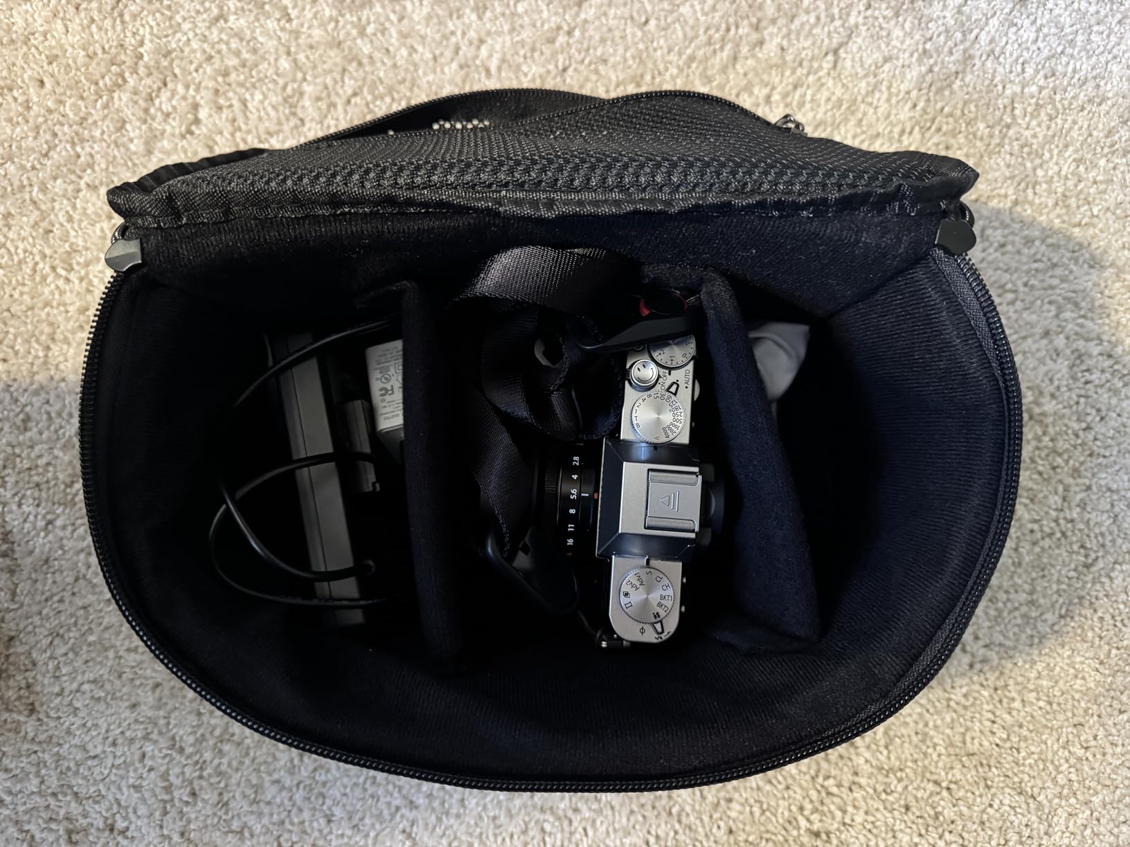 S-ZONE Water Resistant Camera Insert Bag with Sleeve Camera Case Upgraded Version 2.0 customer photo 2