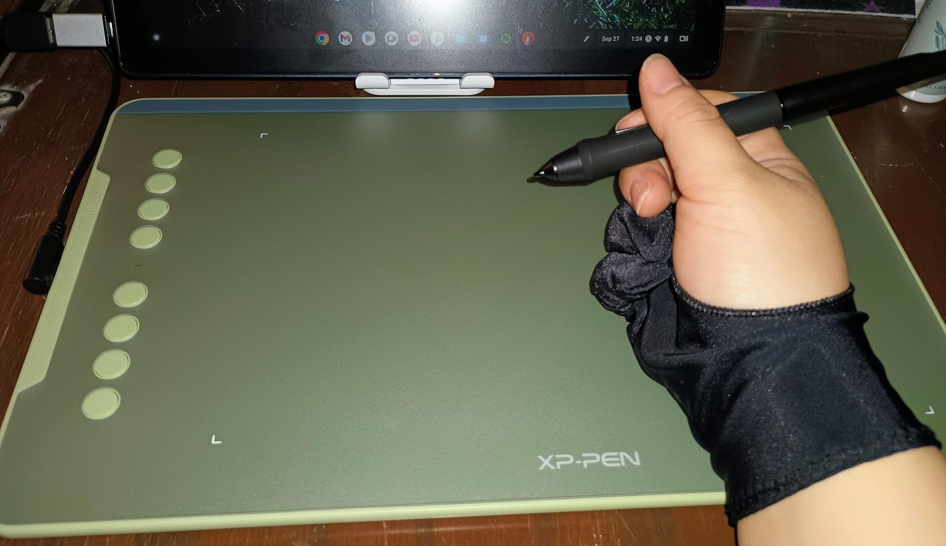 Updated Deco 01 V3 Drawing Tablet, 16384 Pressure Sensitivity, 8 Custom Shortcuts, 220 Report Rate for OSU Drawing Pad, Remote Teaching & Animation, Compatible with Android, Windows, macOS customer photo 2