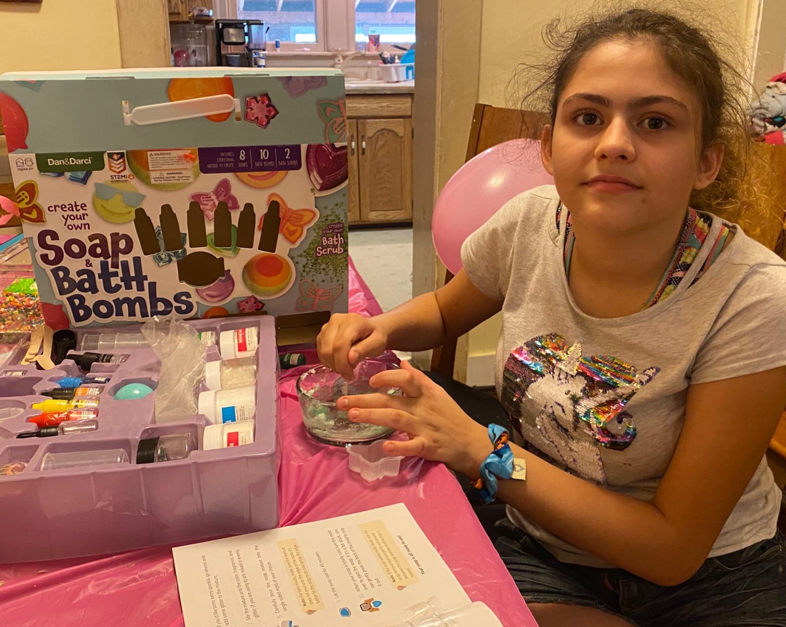 Dan&Darci Soap & Bath Bomb Making Kit for Kids, 3-in-1 Spa Science Kits customer photo 2