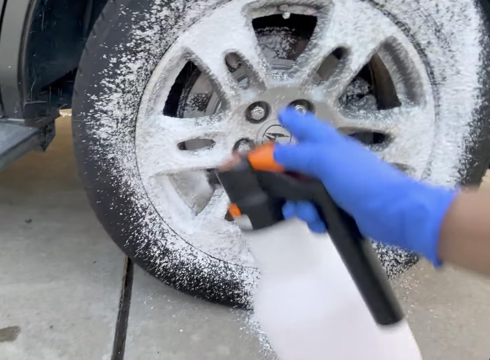 Adam's Polishes Wheel & Tire Cleaner 16oz - Professional All in One Car Wash Wheel Well Cleaning Spray for Car Detailing customer photo 2