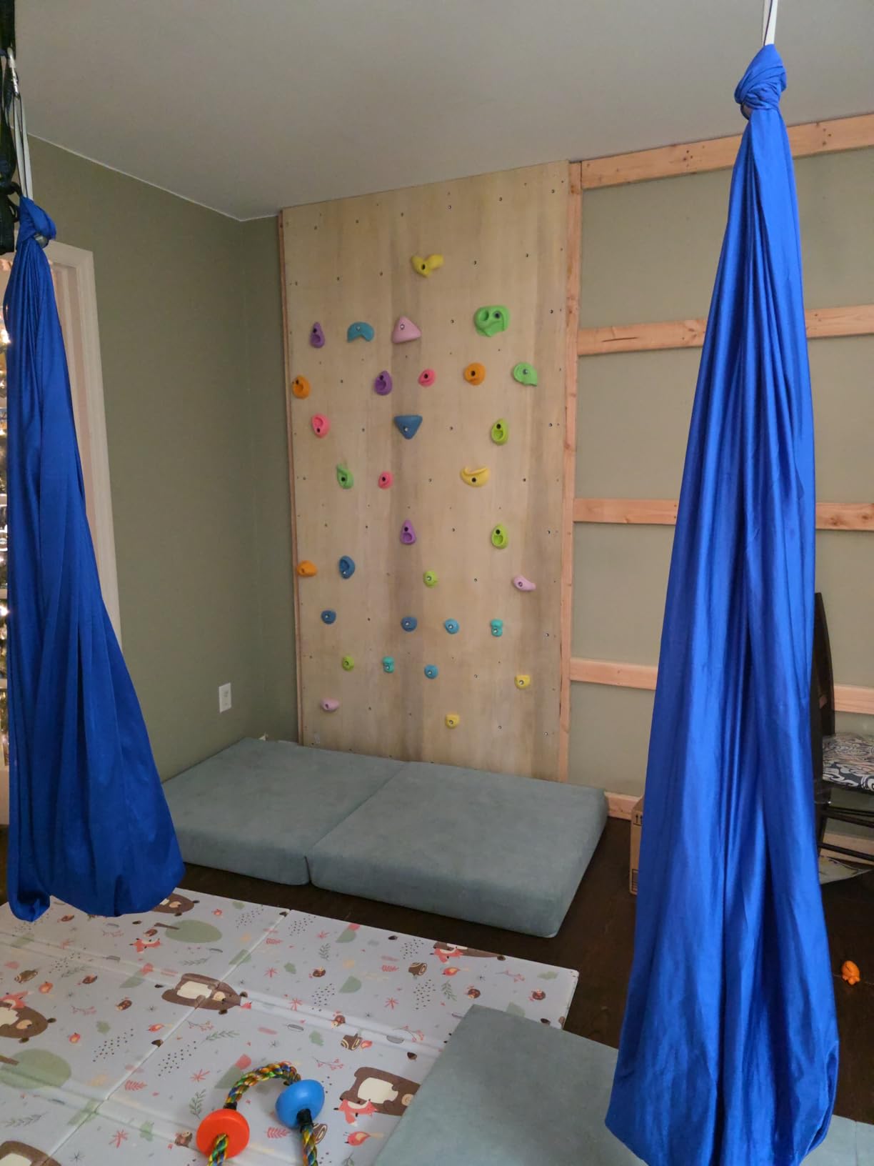 Aokitec Sensory Swing for Kids with Special Needs, Indoor Kids Swing Cuddle Hammock Chair Adjustable Aerial Swing for Children with Autism, ADHD, Asperger, Sensory Integration(Blue) customer photo 1
