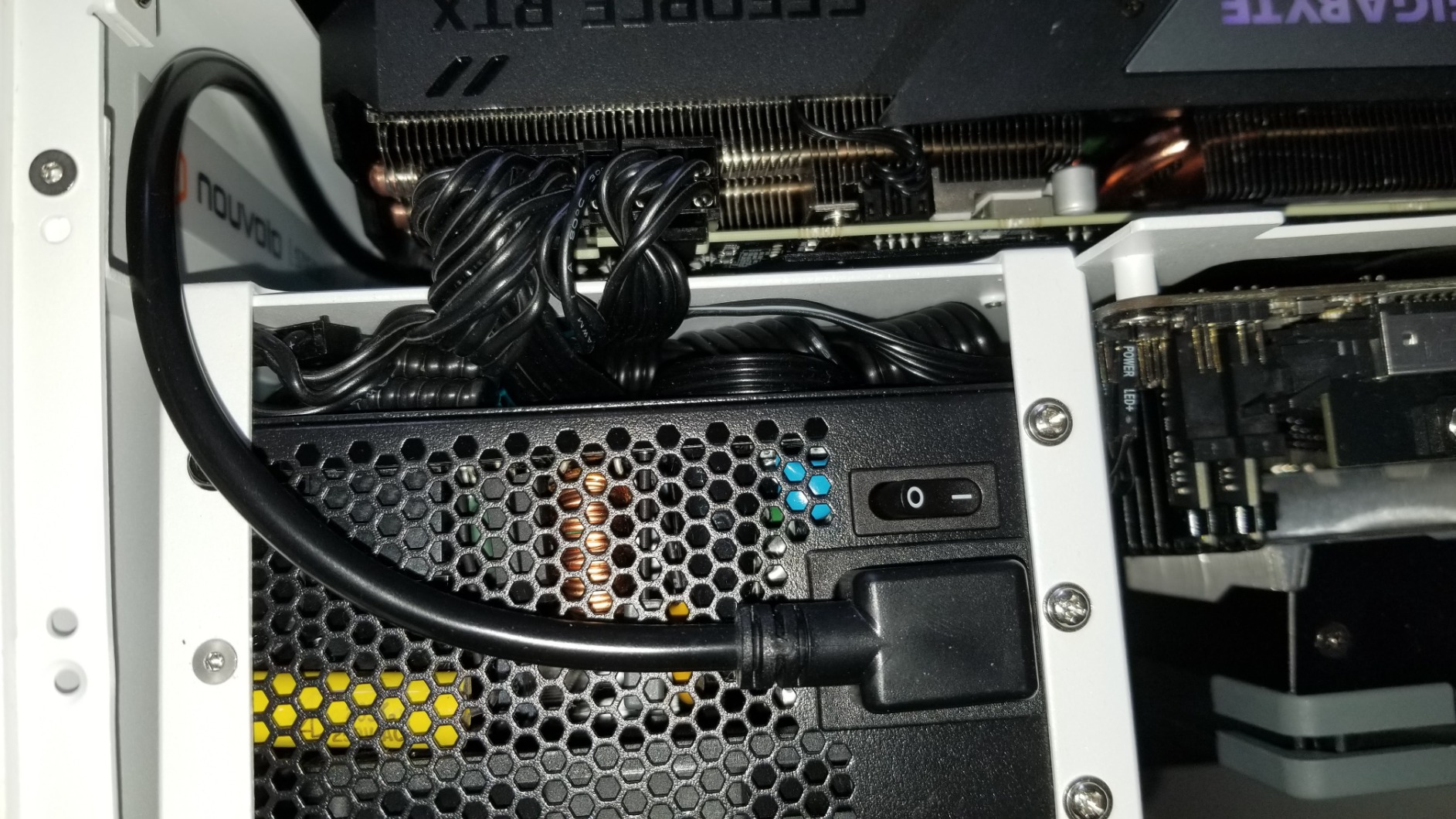 SilverStone Technology SilverStone SX700-PT SFX 700W, High Efficiency with 80 Plus Platinum Certification customer photo 1