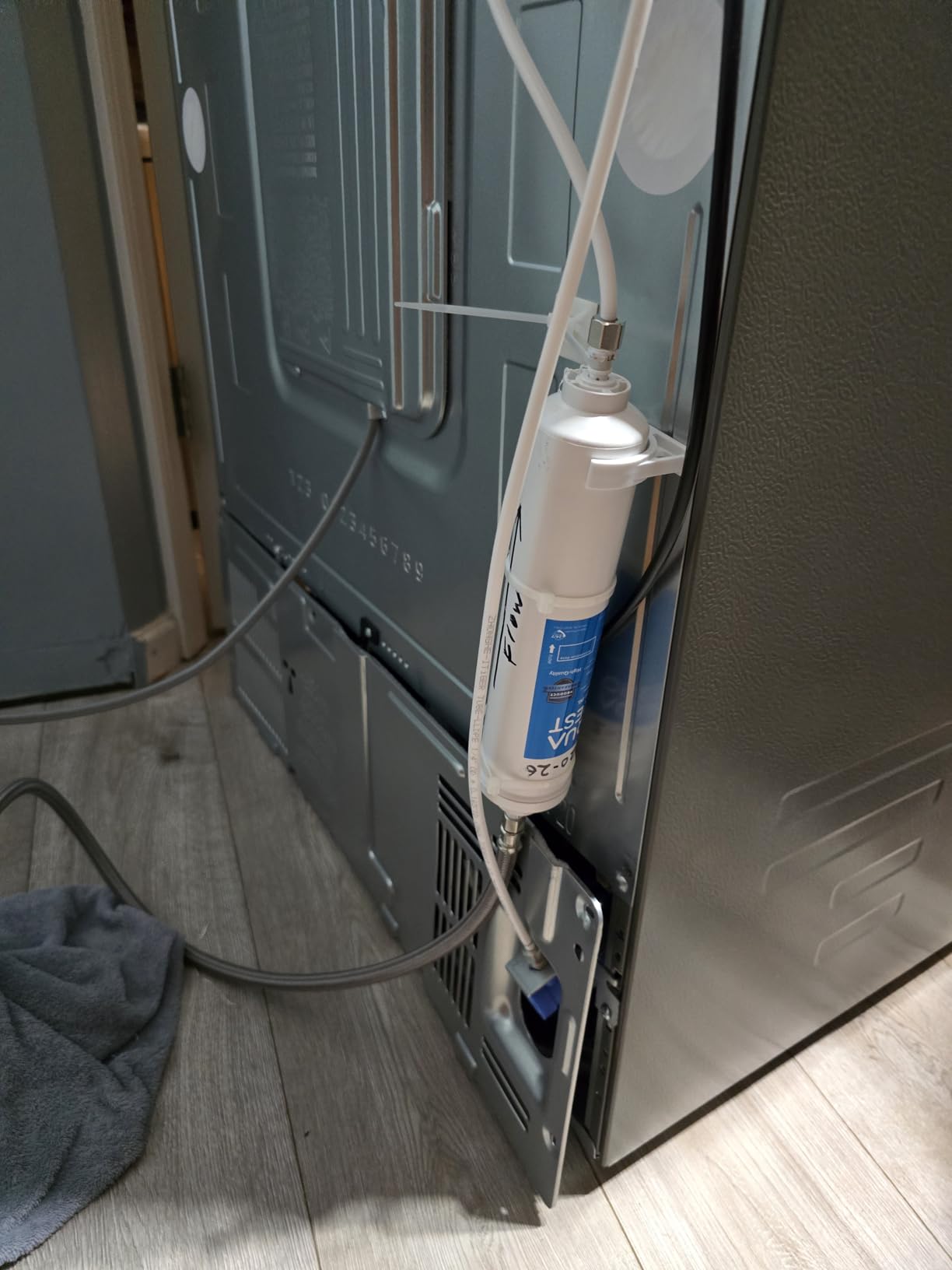 AQUA CREST 5 Years Inline Water Filter for Ice Maker with 1/4-Inch Direct Connect Fittings, Idea for Ice Maker, Refrigerator, RV,1/4 Inline Water Filter for Refrigerator Reduces Chlorine, Taste & Odor customer photo 2