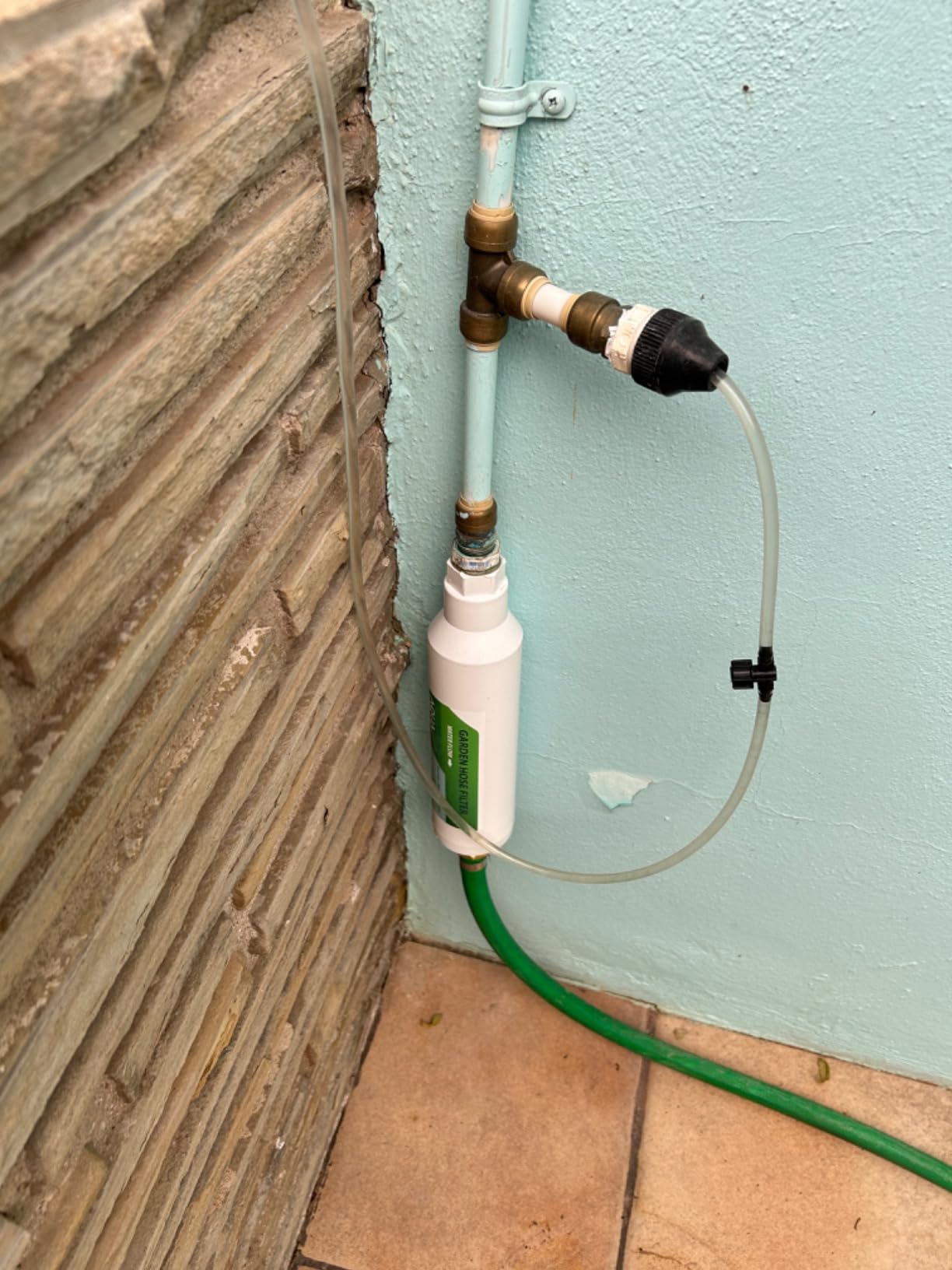 AQUACREST Garden Hose Water Filter for Plants, Greatly Reduces Chlorine, Odor, Improve Plants Health, Ideal for Organic Gardening, Farming and Pets, Pack of 2 customer photo 2