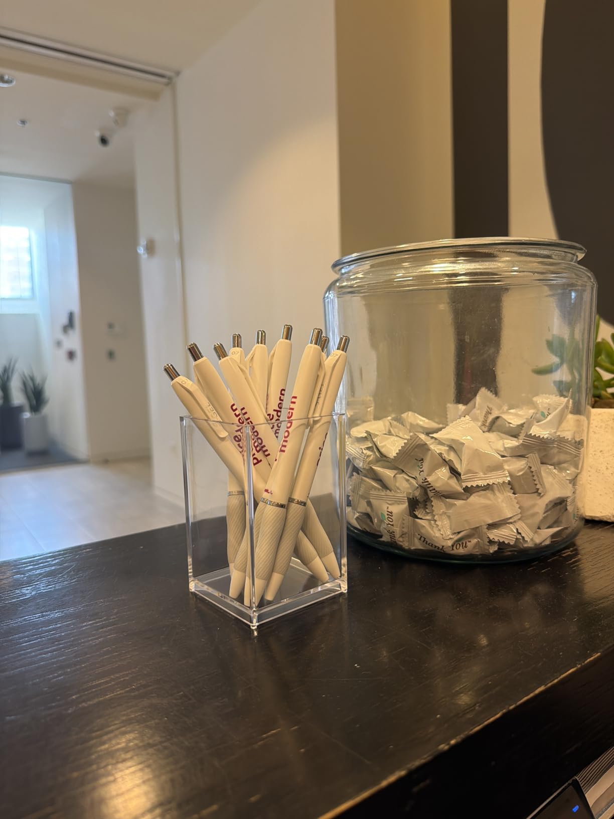 2 Pack Clear Acrylic Pencil Pen Holder Cup, Desk Accessories Holder, Makeup Brush Storage Organizer customer photo 1