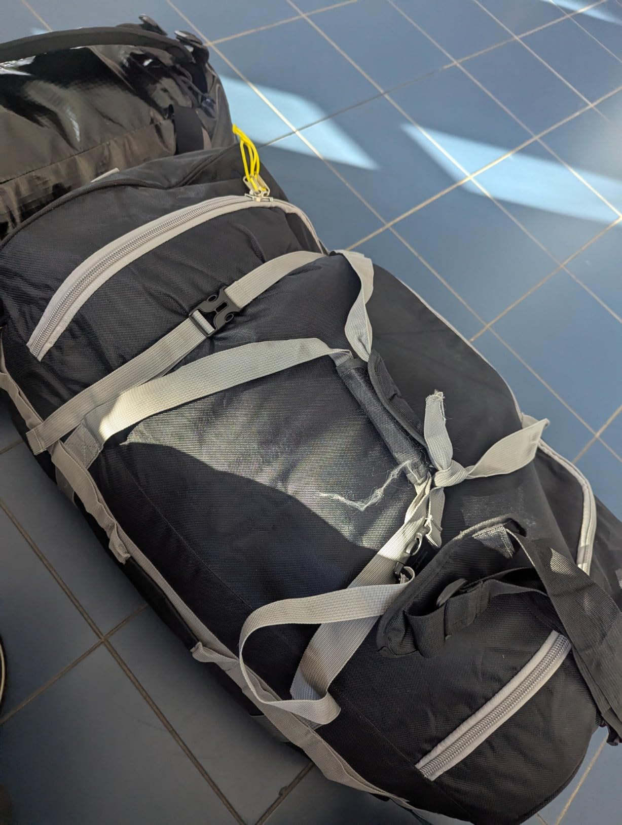 85L/120L/140L Foldable Duffle Bag with Wheels, Large Travel Duffel Bag customer photo 1