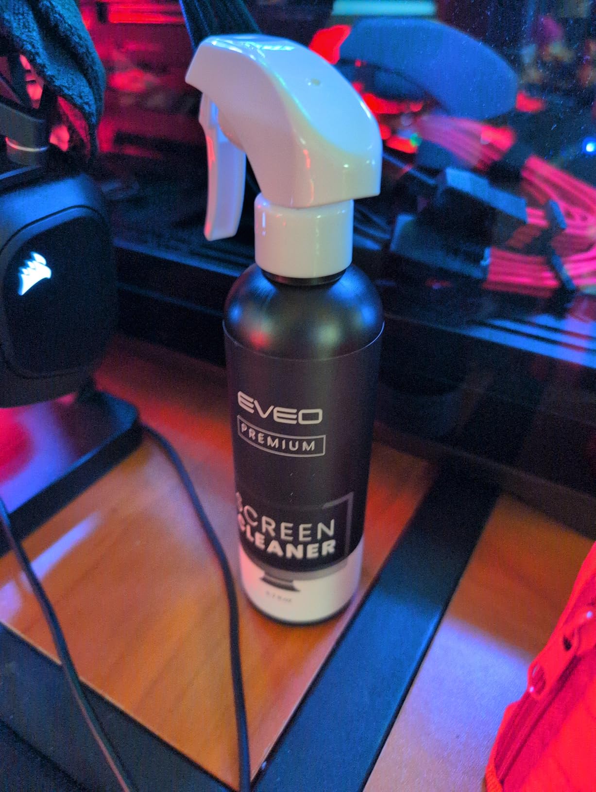 EVEO Screen Cleaner Spray - Large Screen Cleaner Bottle - TV Screen Cleaner, Computer Screen Cleaner, for Laptop, Phone, Ipad - Computer Cleaning kit Electronic Cleaner (1 Pack) customer photo 2
