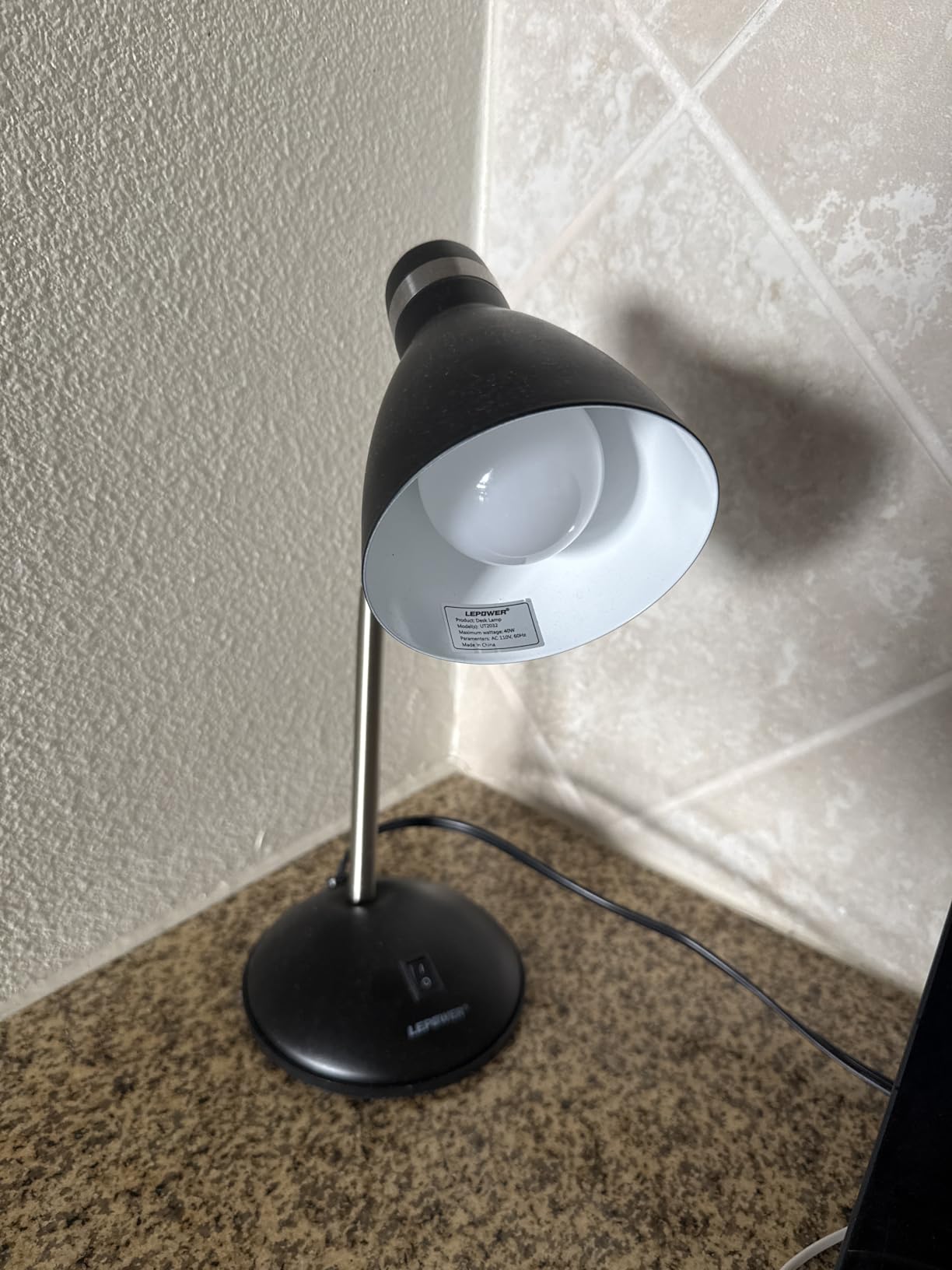 LEPOWER Metal Desk Lamp, Adjustable Goose Neck Table Lamp, Eye-Caring Study Desk Lamps for Bedroom, Study Room and Office (Bronze) customer photo 1