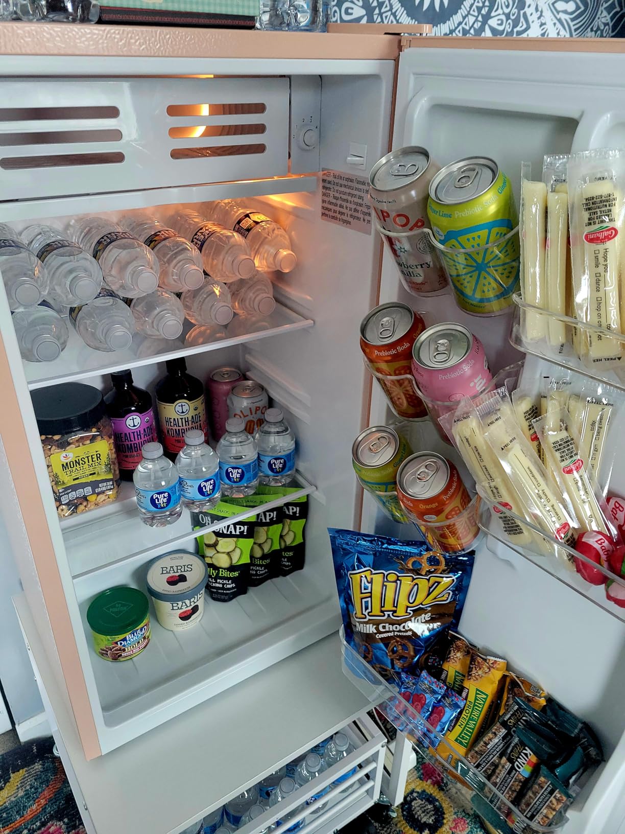 Frigidaire Retro Compact Fridge with Chiller, 3.2 cu ft Countertop Fridge with Built-In Bottle Opener, Compact Refrigerator for Office, Bedroom, Dorm Room or Cabin - Coral customer photo 2