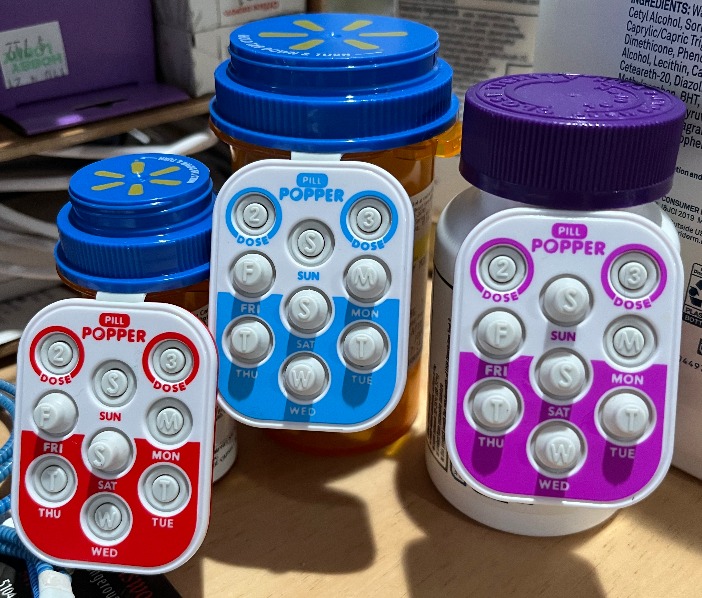 Pill Popper Medication Tracker, Daily Pill Reminder, Small and Portable Memory Aid with Buttons, Attaches to Pill Container, Tracks up to 3 Doses per Day, Multicolor, 3-Pack customer photo 2