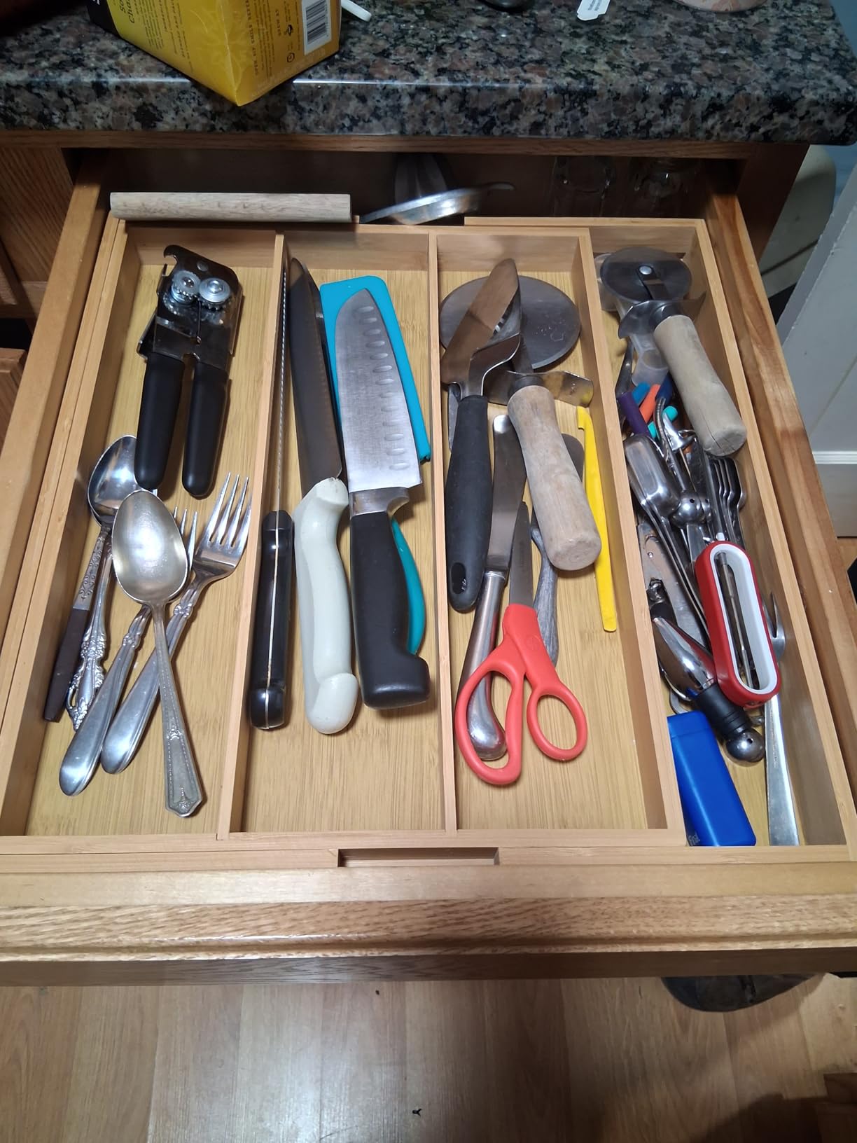 Purawood Kitchen Drawer Organizer - Expandable Utensil Drawer Organizer for Kitchen, Cutlery Tray & Silverware Organizer, 3-5 Slots - Bamboo Organizer for Utensils & Flatware (Natural) customer photo 1