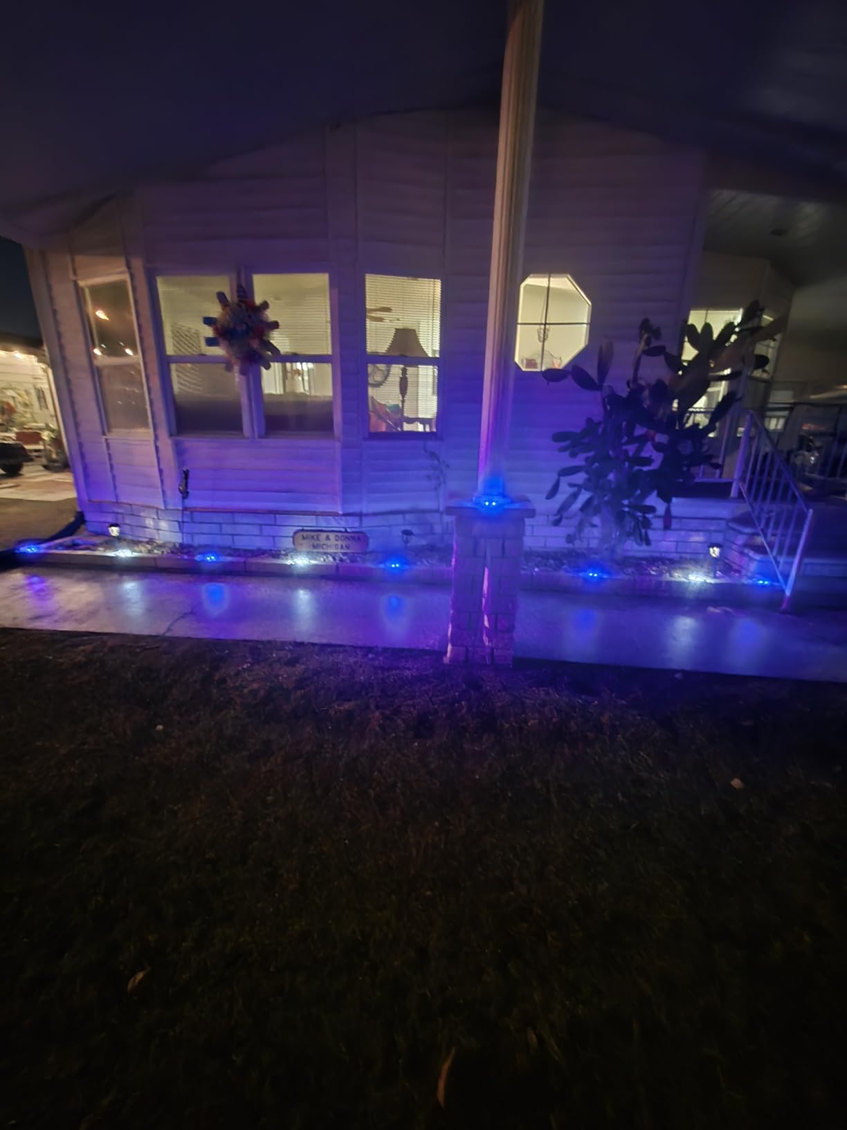 VOLISUN Solar Deck Lights Driveway Dock Lights, 12-Pack Waterproof Outdoor LED Aluminum Dock Lighting Warning Step Light for Driveway Sidewalk Garden Pathway Yard(Warm White+White,2 in 1),Auto On/Off customer photo 1
