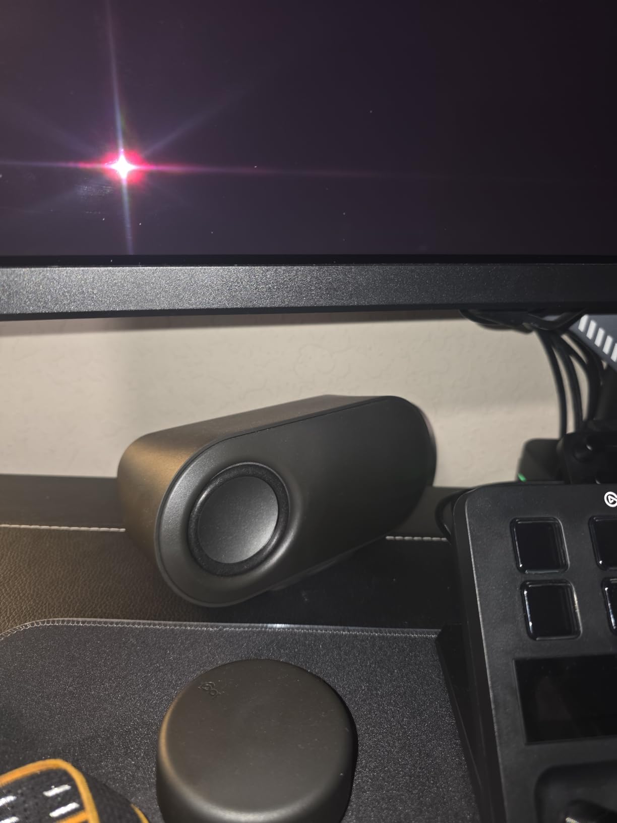 Logitech Z407 Bluetooth Computer Speakers with Subwoofer and Wireless Control, Immersive Sound, Premium Audio with Multiple Inputs customer photo 1