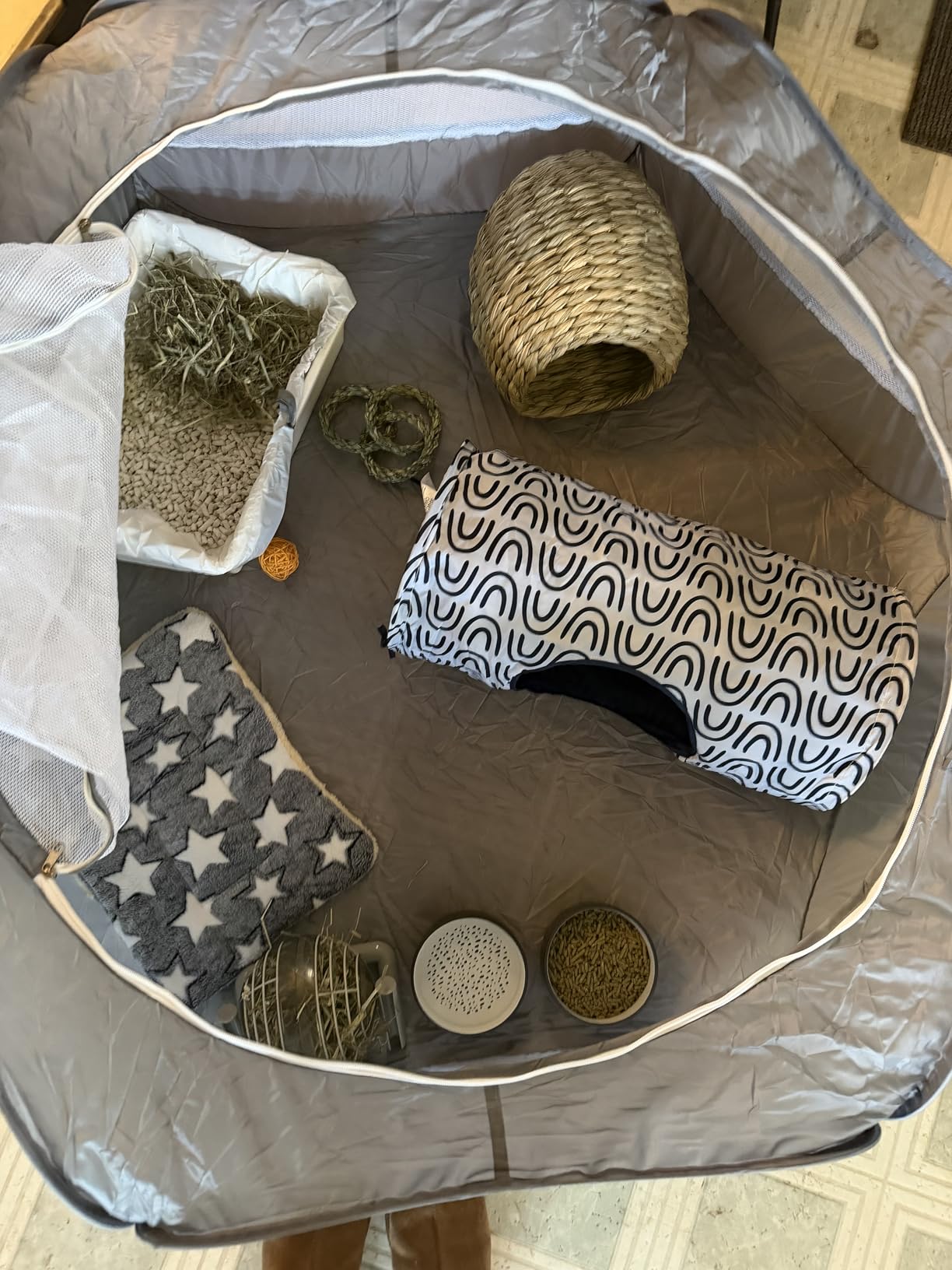 Pawaboo Small Animals Playpen, Waterproof Small Pet Cage Tent with Zippered Cover, Portable Outdoor Yard Fence with 3 Metal Rod for Chick/Kitten/Puppy/Guinea Pig/Rabbits/Hamster/Chinchillas, Green customer photo 1