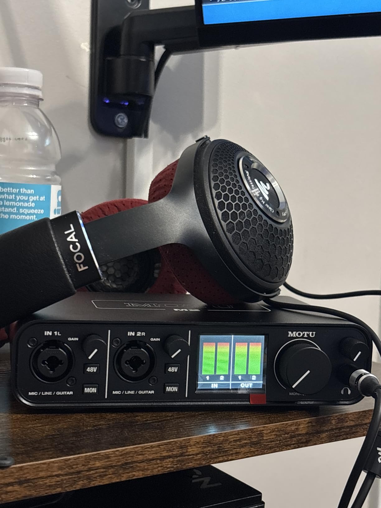 Motu M2 2x2 USB-C Audio Interface with XLR-XLR Cable Bundle customer photo 2