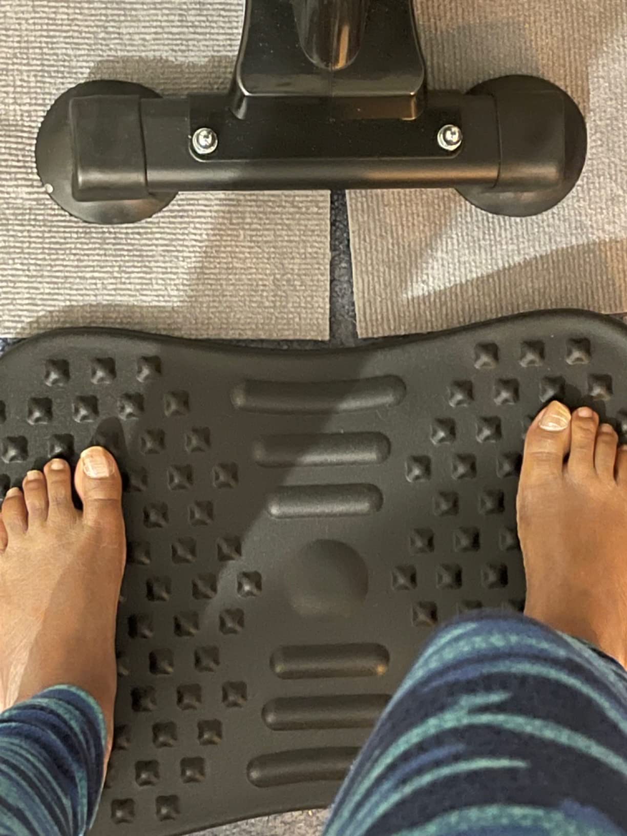 Seville Classics airLIFT Premium Anti Fatigue Wooden Balance Wobble Board Mat w/Massage Points customer photo 1