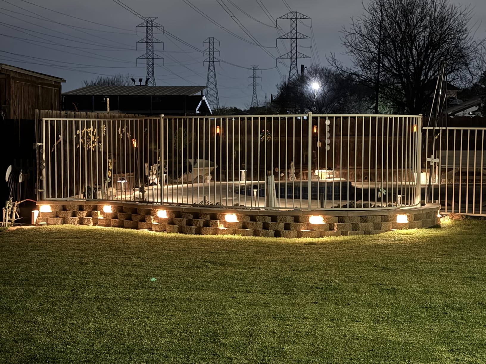 LEONLITE 8-Pack 7 Inch LED Hardscape Lighting, Retaining Wall Lights, 12-24V AC/DC Paver Light Low Voltage, 3W/4W/5W Dimmable Outdoor Step Lights, 2700K Soft White, ETL customer photo 1