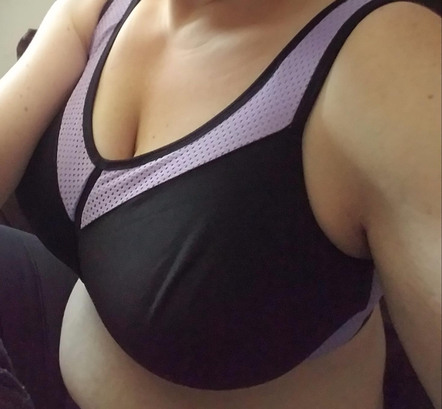 Glamorise Full Figure Plus Size High Impact Wonderwire Sports Bra Underwire #9066 customer photo 1