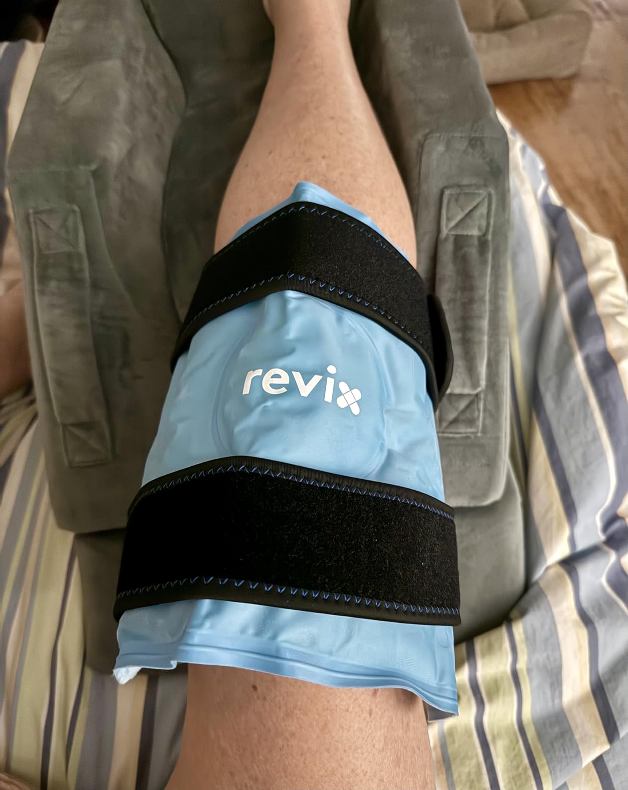 REVIX Ice Pack for Knee Pain Relief, Reusable Gel Ice Wrap for Leg Injuries, Swelling, Knee Replacement Surgery, Cold Compress Therapy for Arthritis, Meniscus Tear and ACL Blue customer photo 2