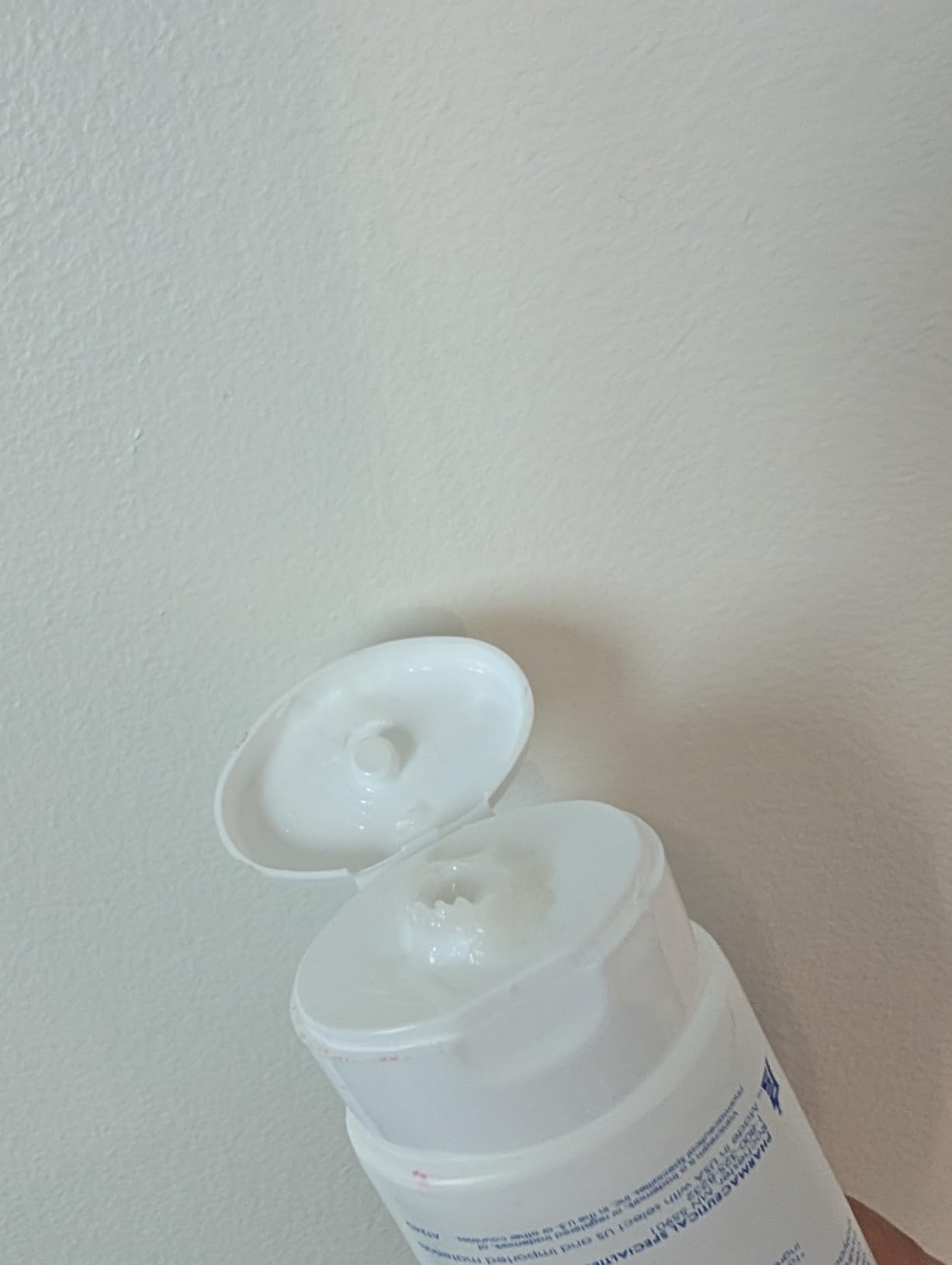Vanicream Daily Facial Moisturizer With Ceramides and Hyaluronic Acid - Formulated Without Common Irritants for Those with Sensitive Skin, 3 fl oz customer photo 2