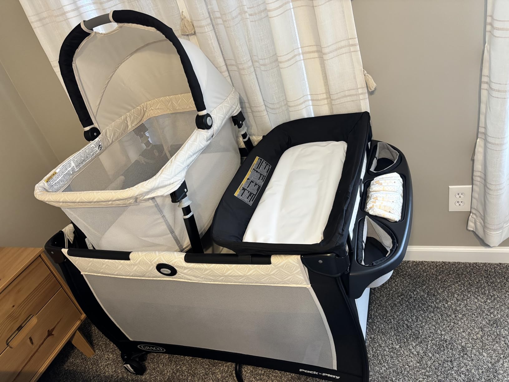 Graco Pack n Play Dome LX Playard with Baby Bassinet, Lightweight Portable Crib, Push-Button Fold Travel Crib, Redmond, Convertible customer photo 2