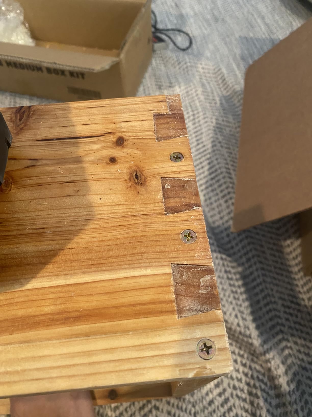 BeeCastle 10 Frame Medium Super Bee Hive Box, Langstroth Honey Bee Hive Dipped in 100% Beeswax Include Beehive Frames and Wax Foundations (Unassembled) customer photo 2
