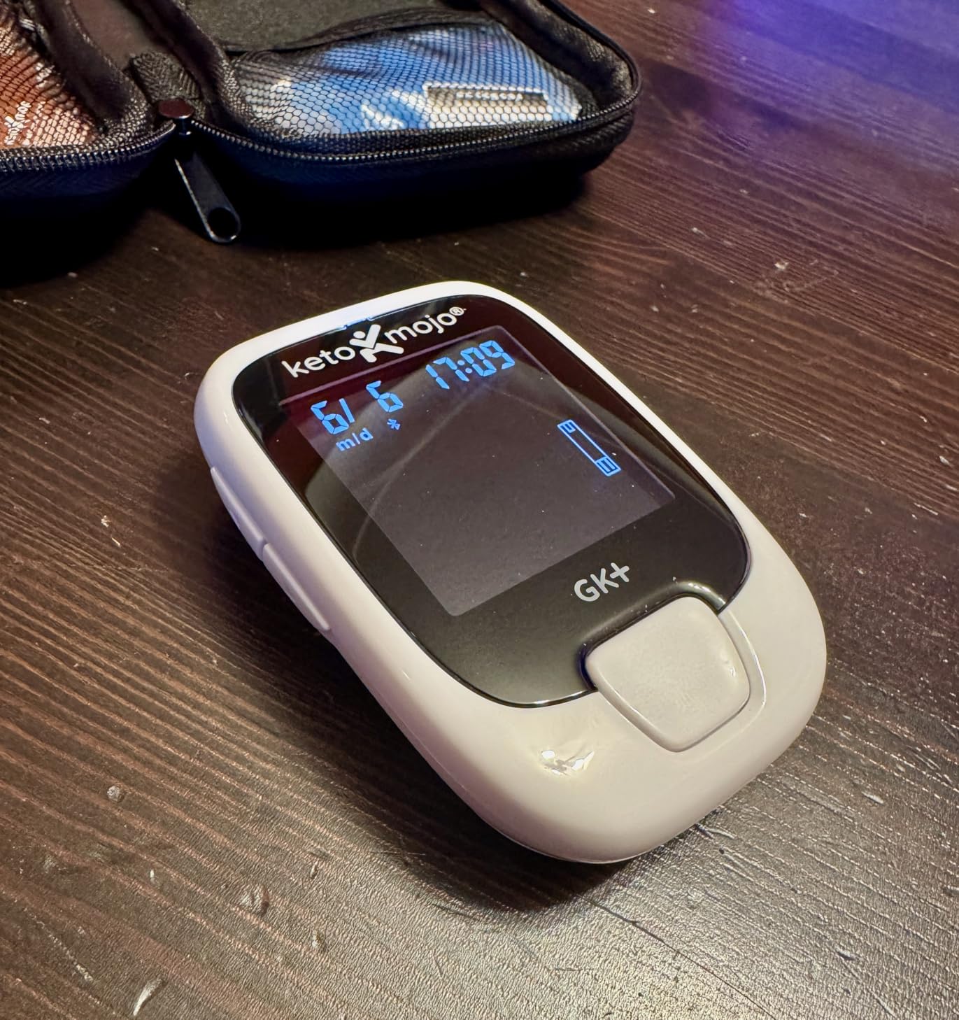 KETO-MOJO GK+ Bluetooth Glucose & Ketone Testing Kit + Free APP for Ketosis & Diabetes Support. 20 Blood Test Strips (10 Each), Meter, 20 Lancets, Lancing Device, and Control Solutions customer photo 1