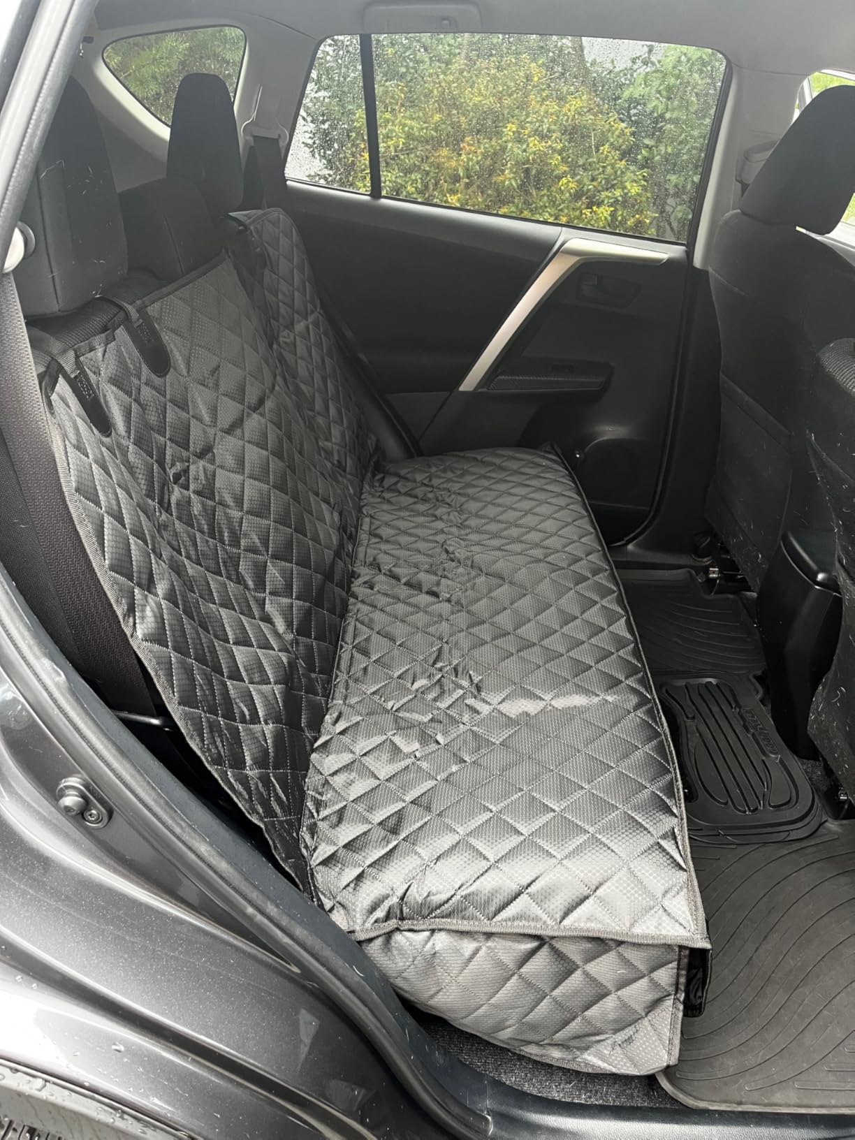 PETICON Waterproof Scratchproof Pet Bench Seat Covers for Cars, Trucks, SUVs, Nonslip Durable Back Seat Cover for Dogs, Washable Backseat Protection customer photo 2