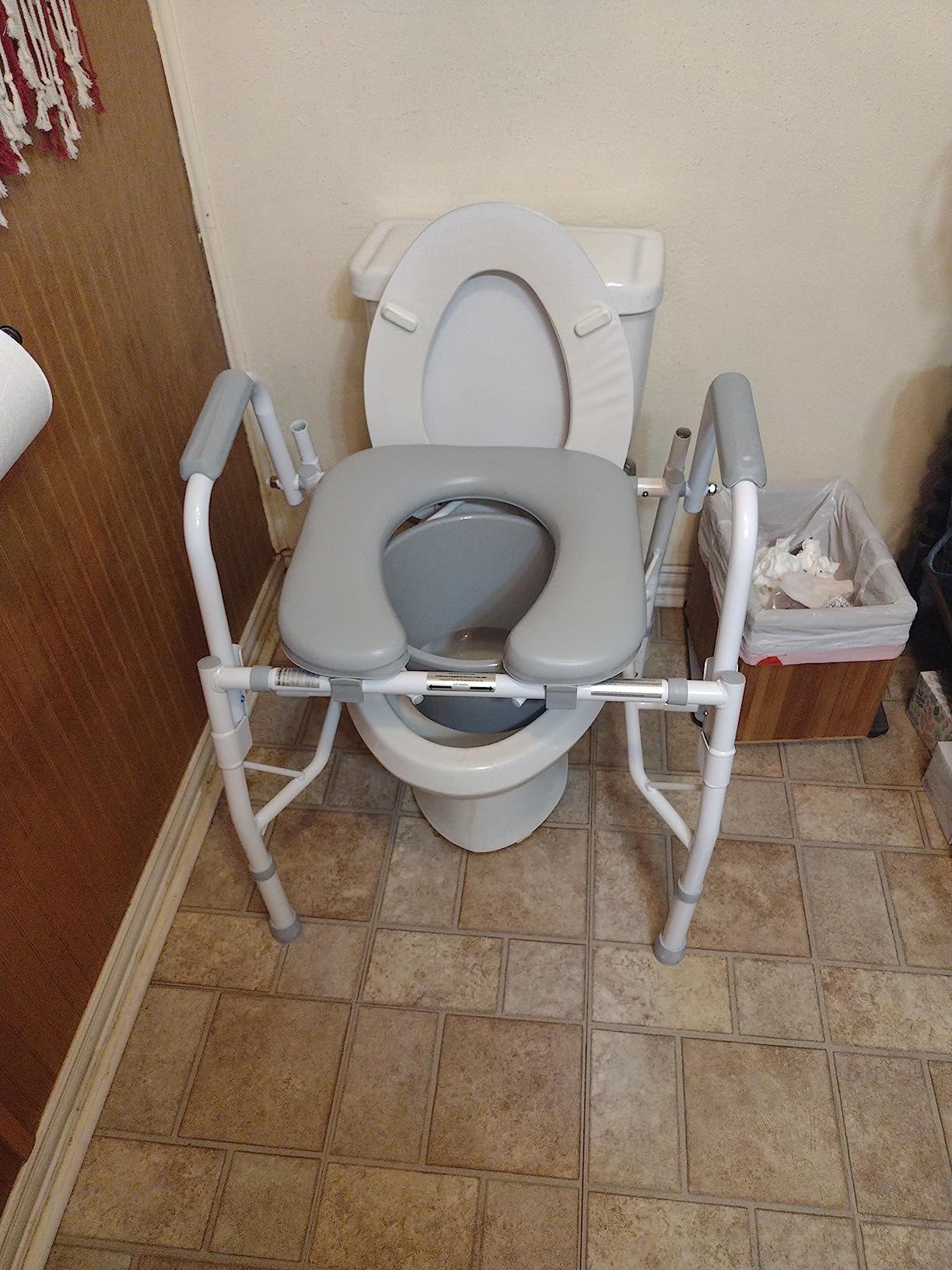 Medline Drop Arm Commode Chair for Adults and Seniors, Padded Seat, Removable Pail, Splash Guard, Drop-Down Arms, 350 lb. Weight Capacity customer photo 2
