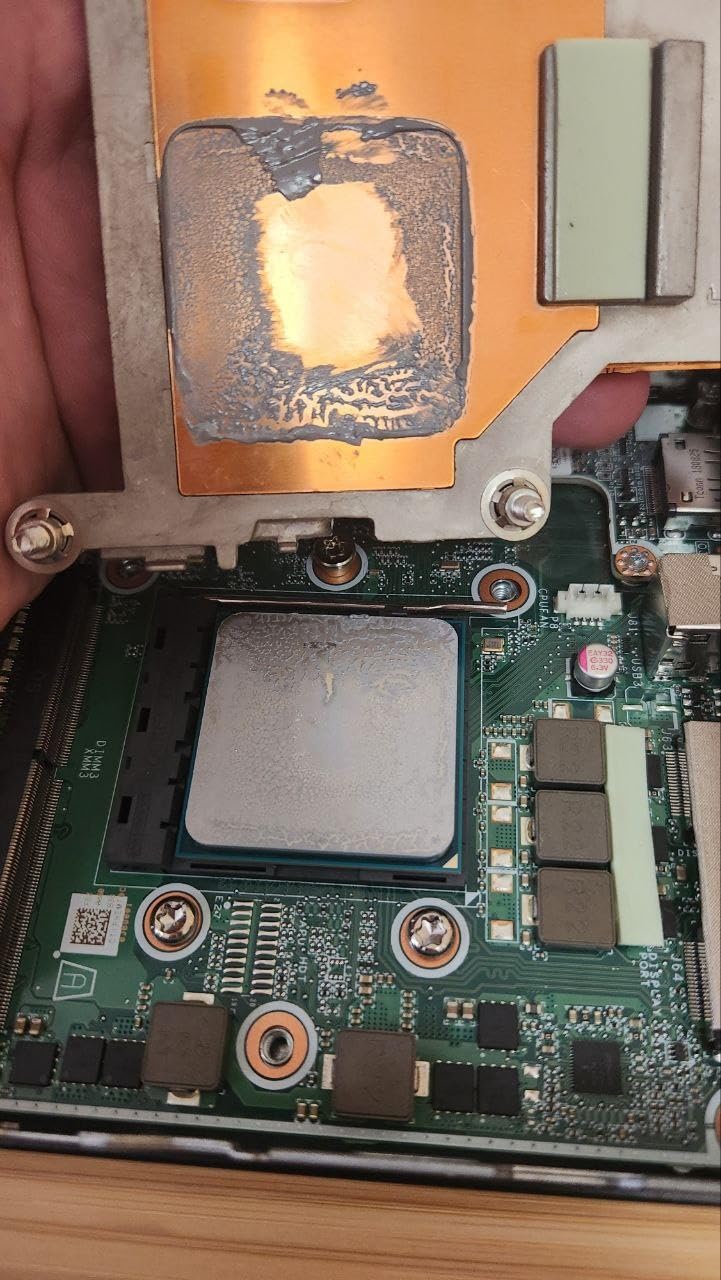 HP EliteDesk 705 G4 Mini Desktop Computer, AMD Quad-Core Ryzen 5 Pro 2400GE, 8GB DDR4 RAM, 256GB SSD, Windows 11 Pro (Renewed) customer photo 1