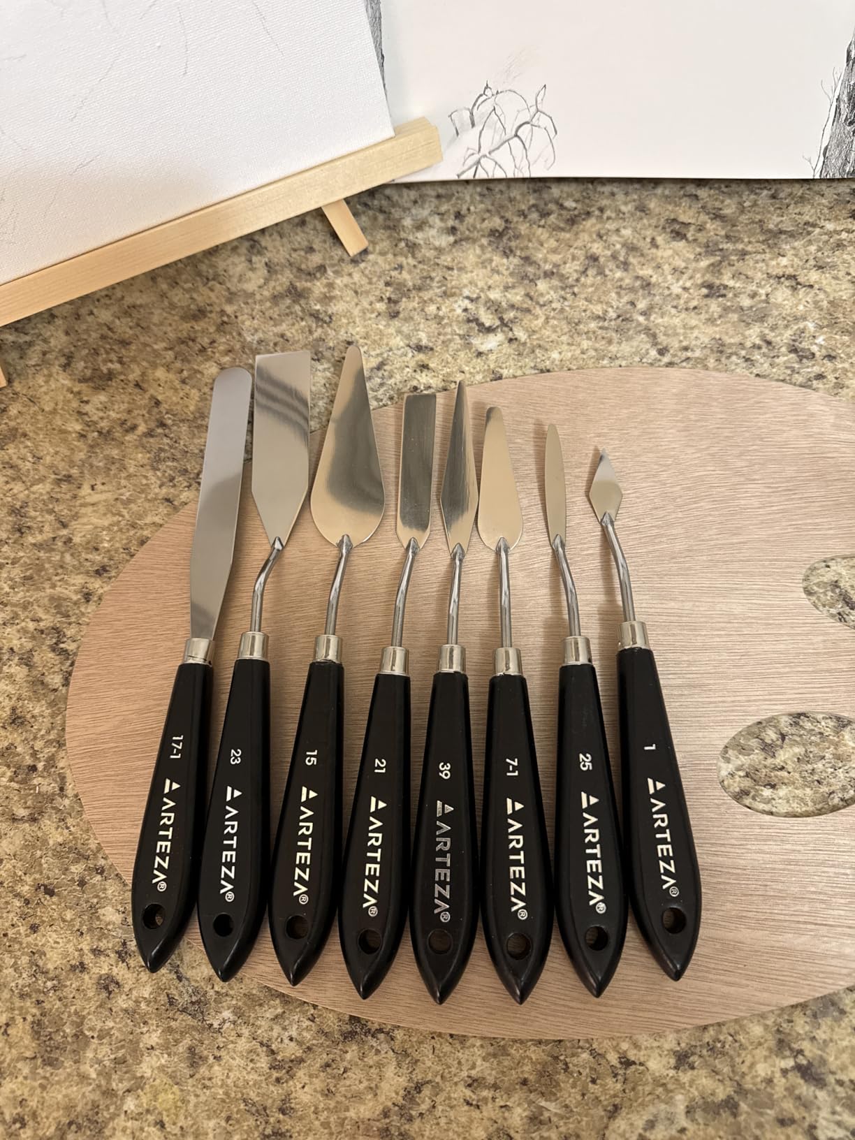 Arteza Palette Knives 8-Pack, Sizes No. 1, 25, 7, 15, 39, 23, 17, 21, Durable Stainless Steel Blade & Break-Resistant Wooden Handle, Art Supplies for Oil & Acrylic Painting customer photo 1