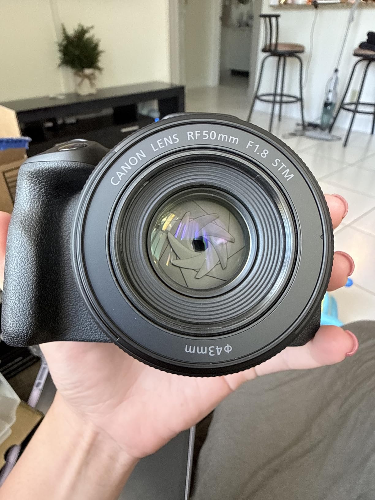 RF50mm F1.8 STM Lens, Fixed Focal Length Prime Lens, Compatible with EOS R Series Mirrorless Cameras, Black customer photo 2