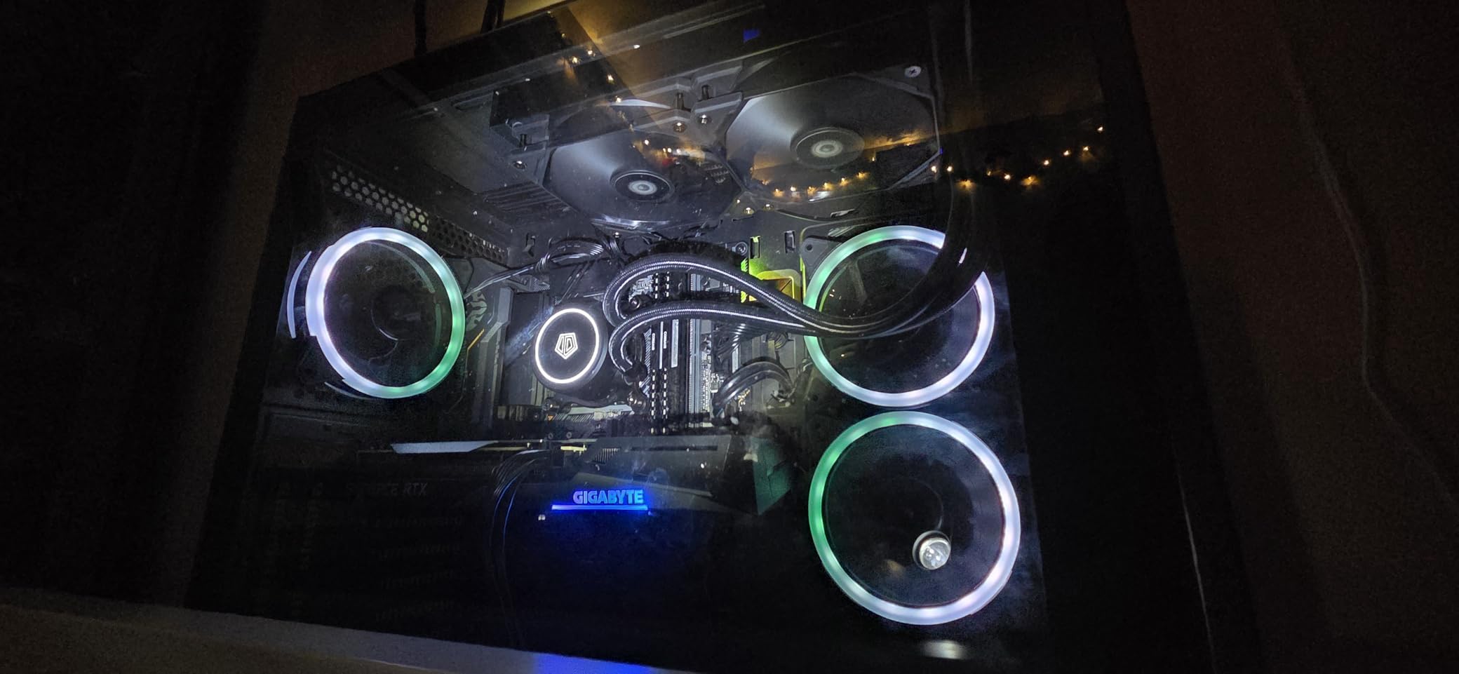 ID-COOLING FROSTFLOW X 240 Snow CPU Water Cooler LGA1700 Compatible AIO Cooler 240mm CPU Liquid Cooler White LED 2x120mm PWM Fans, Intel 1700/1200/115X, AMD AM4/AM5 customer photo 1