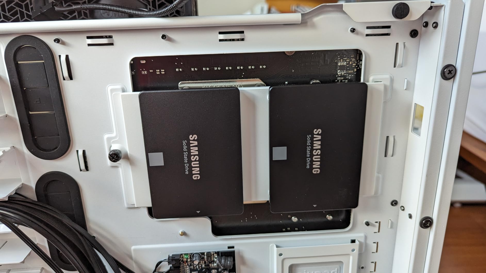 Samsung 870 EVO 2TB 2.5 Inch SATA III Internal SSD (MZ-77E2T0B/AM) customer photo 1
