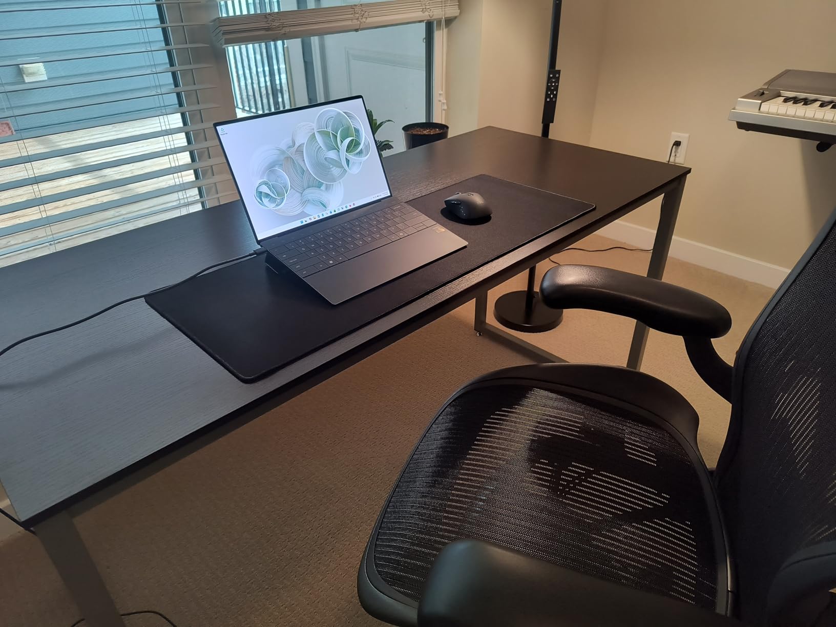 KTRIO RGB Large Gaming Mouse Pad Desk Mat, Superior Micro-Weave Cloth for Precise Mouse Control, Non-Slip Rubber Base, Stitched Edges, Water-Resistant, for Gamer, Office & Home, 31.5 x 11.8 in customer photo 1