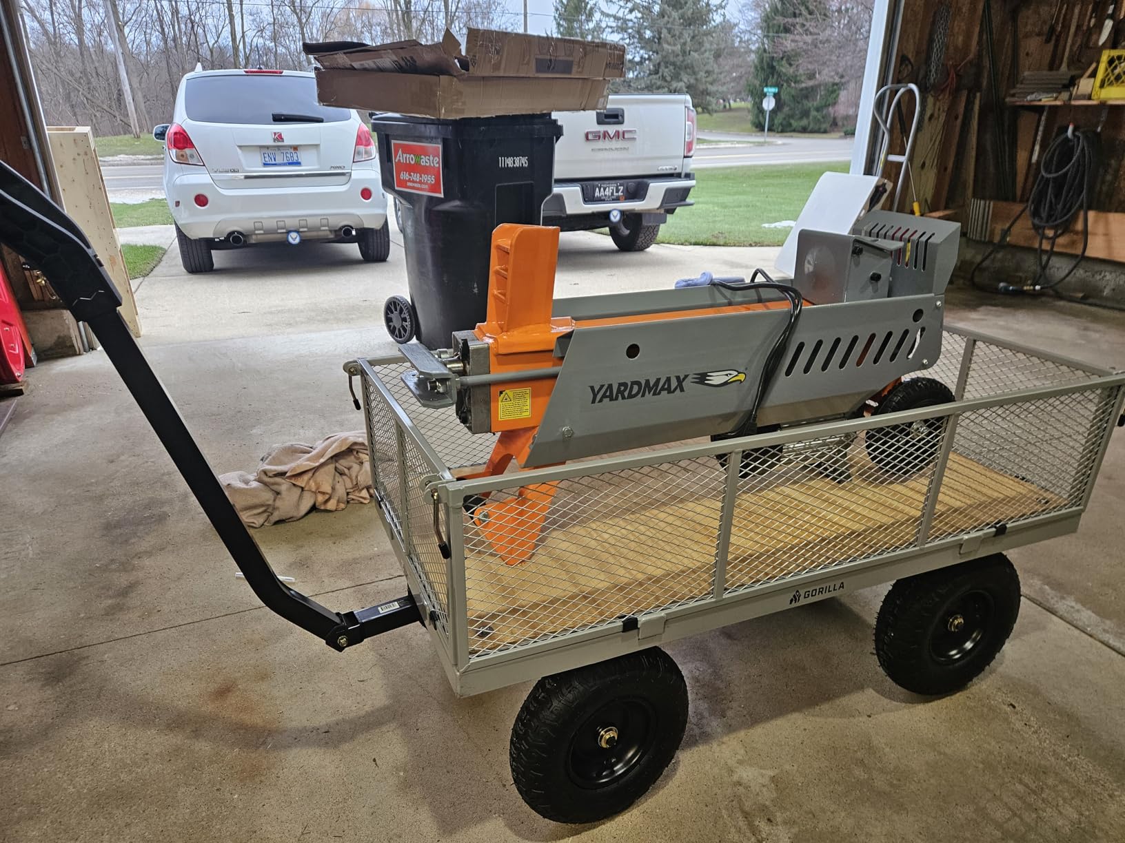 Gorilla Carts Steel Utility Cart, 4 Cu Ft Bed, 800 lb Load Capacity, Black - Heavy-Duty Outdoor Hauling Wagon with Removable Side Panels for Yard, Lawn, Garden or Landscaping customer photo 2