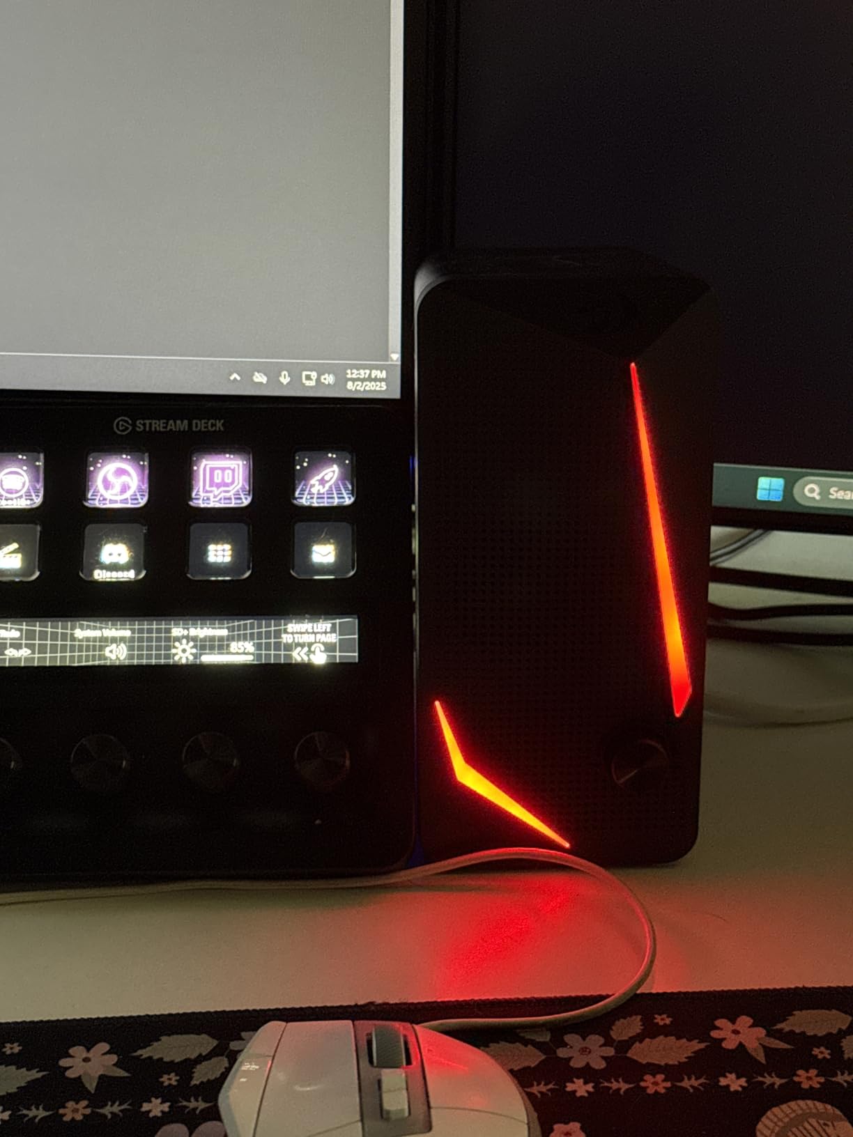 Redragon GS510 RGB Desktop Speakers, 2.0 Channel PC Computer Speaker with 4 Colorful LED Backlight Modes, Enhanced Bass and Easy-Access Volume Control, USB Powered w/ 3.5mm Cable customer photo 1
