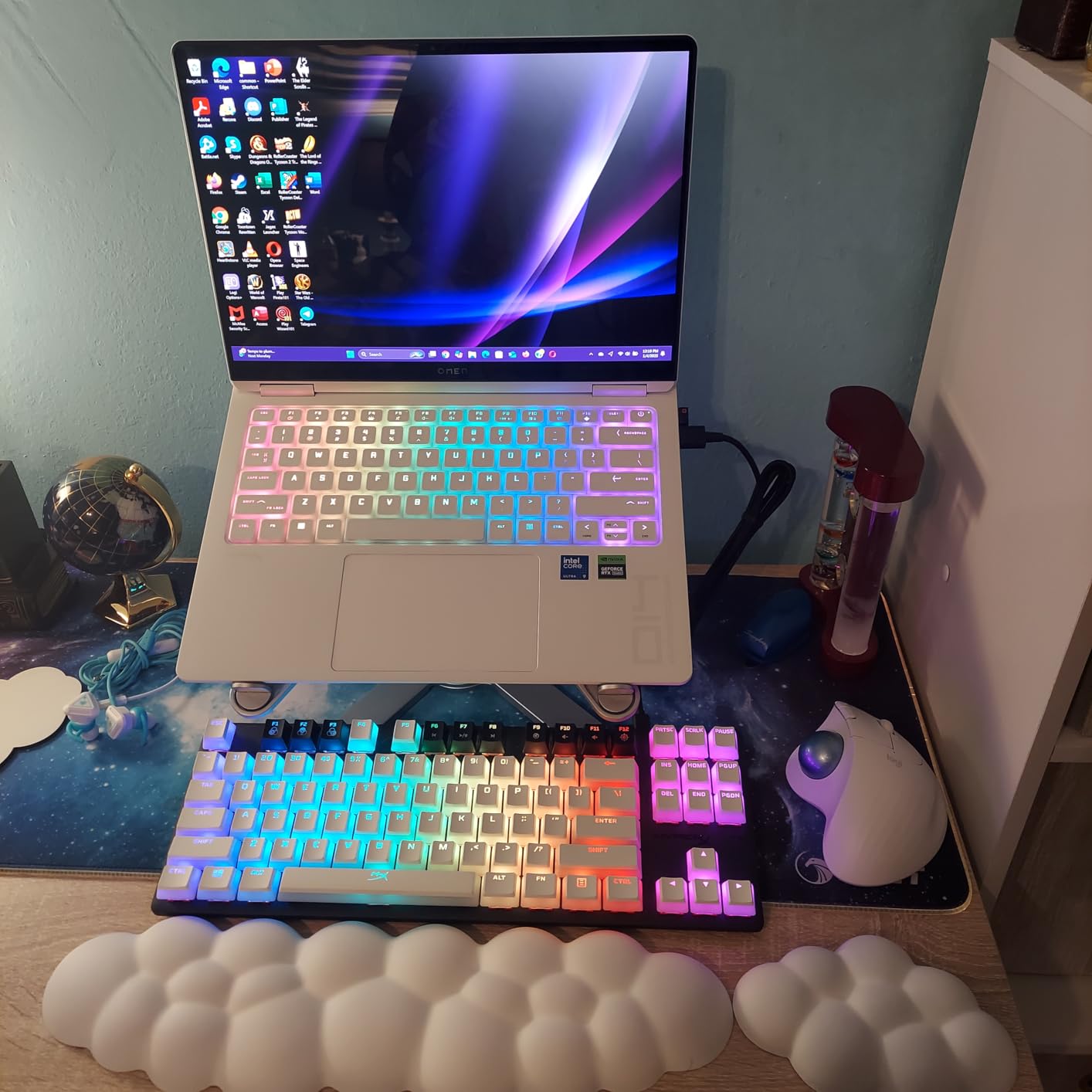 HyperX Alloy Origins 60 - Mechanical Gaming Keyboard, Ultra Compact 60% Form Factor, Double Shot PBT Keycaps, RGB LED Backlit, NGENUITY Software Compatible - Linear HyperX Red Switch,Black customer photo 2