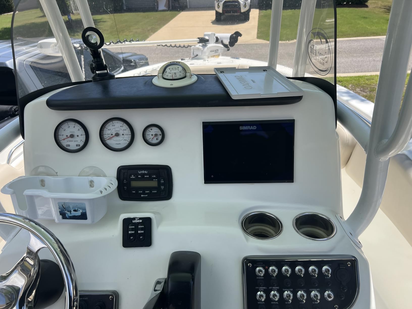 Simrad GO Chartplotter and Fish Finder, 7-inch with Transducer and Radar Options, Preloaded C-MAP Discover Chart Card customer photo 1