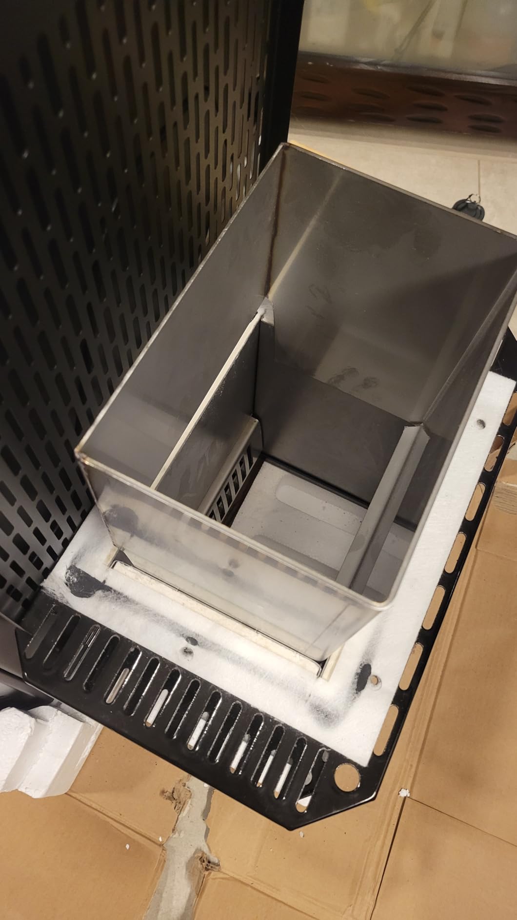 Masterbuilt Gravity Series 800 Smoker Grill - Charcoal Grill plus Griddle Insert, Digital Control, App Connectivity, 800 Cooking Square Inches in Black, Model MB20040221 customer photo 2