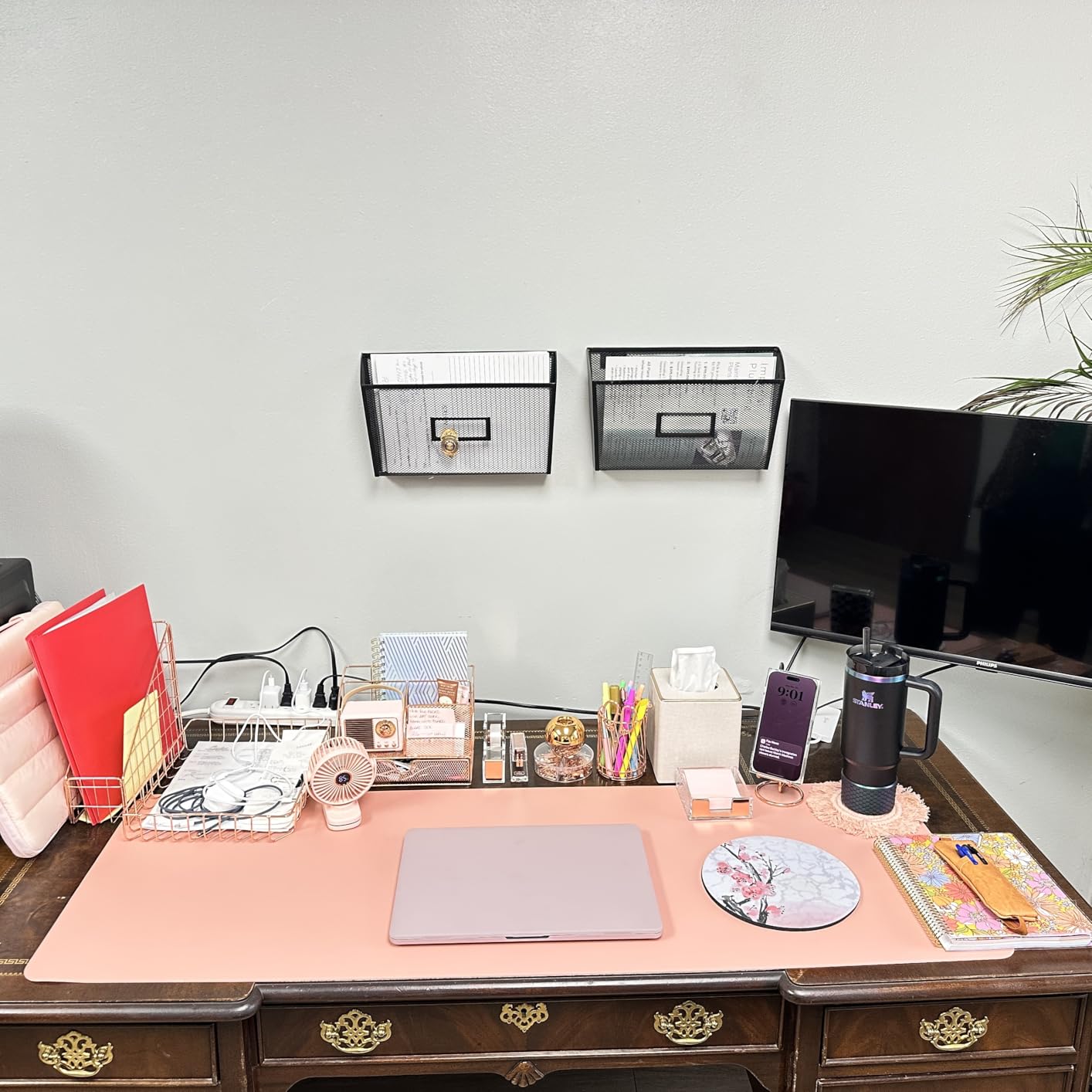 Cork Desk Mat - Dual-Sided Desk Pad for Office and Home - Desk Organization and Accessories - Ideal for Large Mouse Pad and Desk Mats on Top of Desks (Dark Green, 80cm x 40cm) customer photo 1