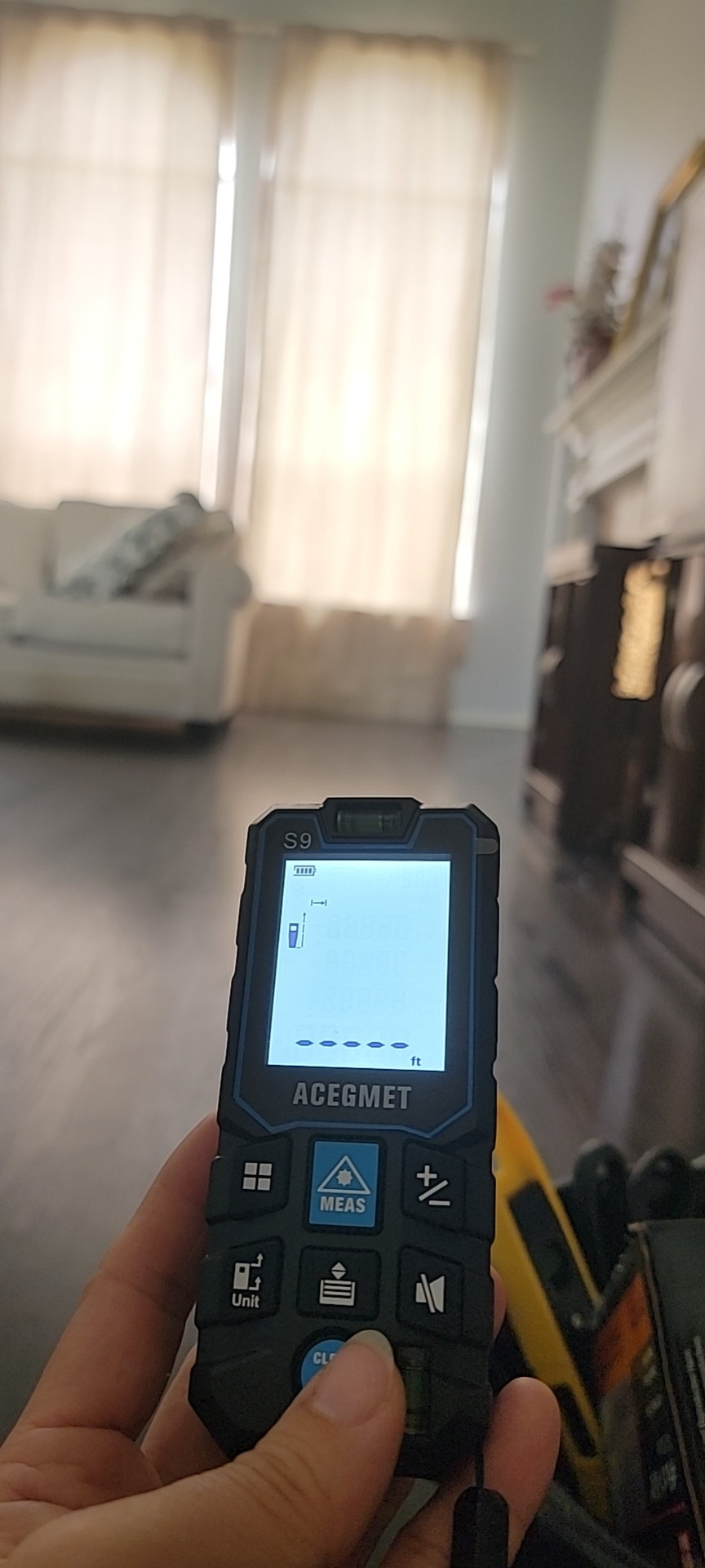 ACEGMET Laser Measure, 229ft/70m Laser Measurement Tool, S9 Room Laser Measuring Tool with 2 Bubble Levels customer photo 2