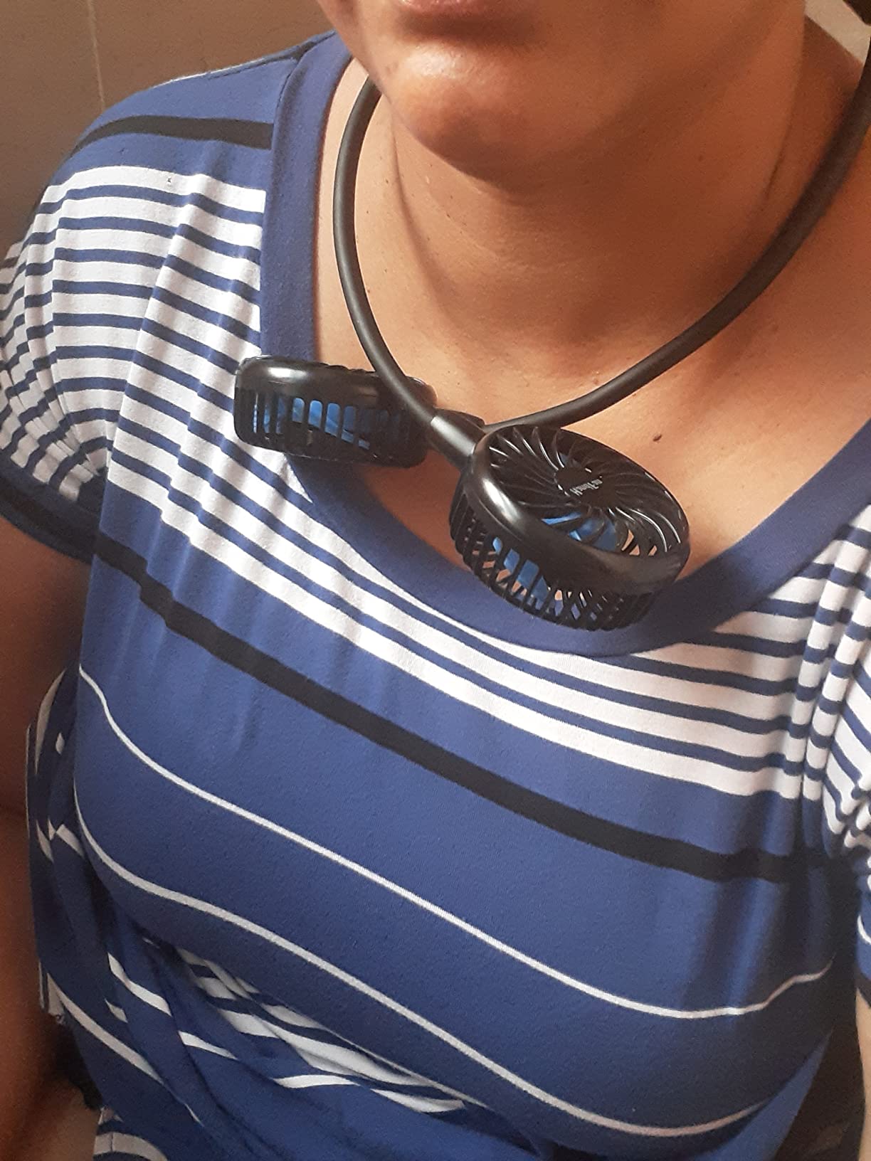 HandFan 10000mAh Neck Fan, 360° Rotation Hands Free Portable Fans for your Neck, 48h Lasting Rechargeable Battery Operated Wearable Necklace Personal Cool Fans for Travel/Disney/Sports/Cycling/Hiking customer photo 2