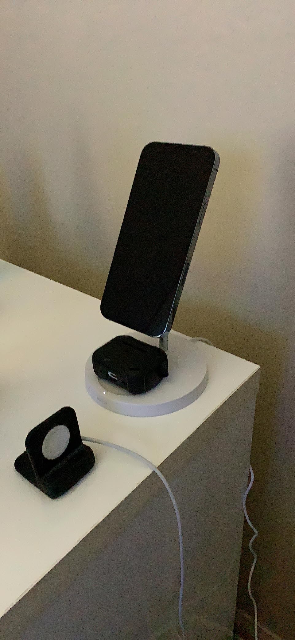 Belkin MagSafe 2-in-1 Wireless Charging Stand for Apple iPhone 16, iPhone 15, iPhone 14, & iPhone 13 Series & AirPods - MagSafe Fast Charging Station for Multiple Devices - Black customer photo 2