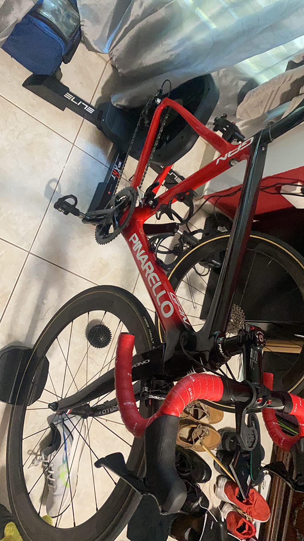 Elite Direto XR Interactive Smart Trainer - Direct Drive Turbo Trainer customer photo 1
